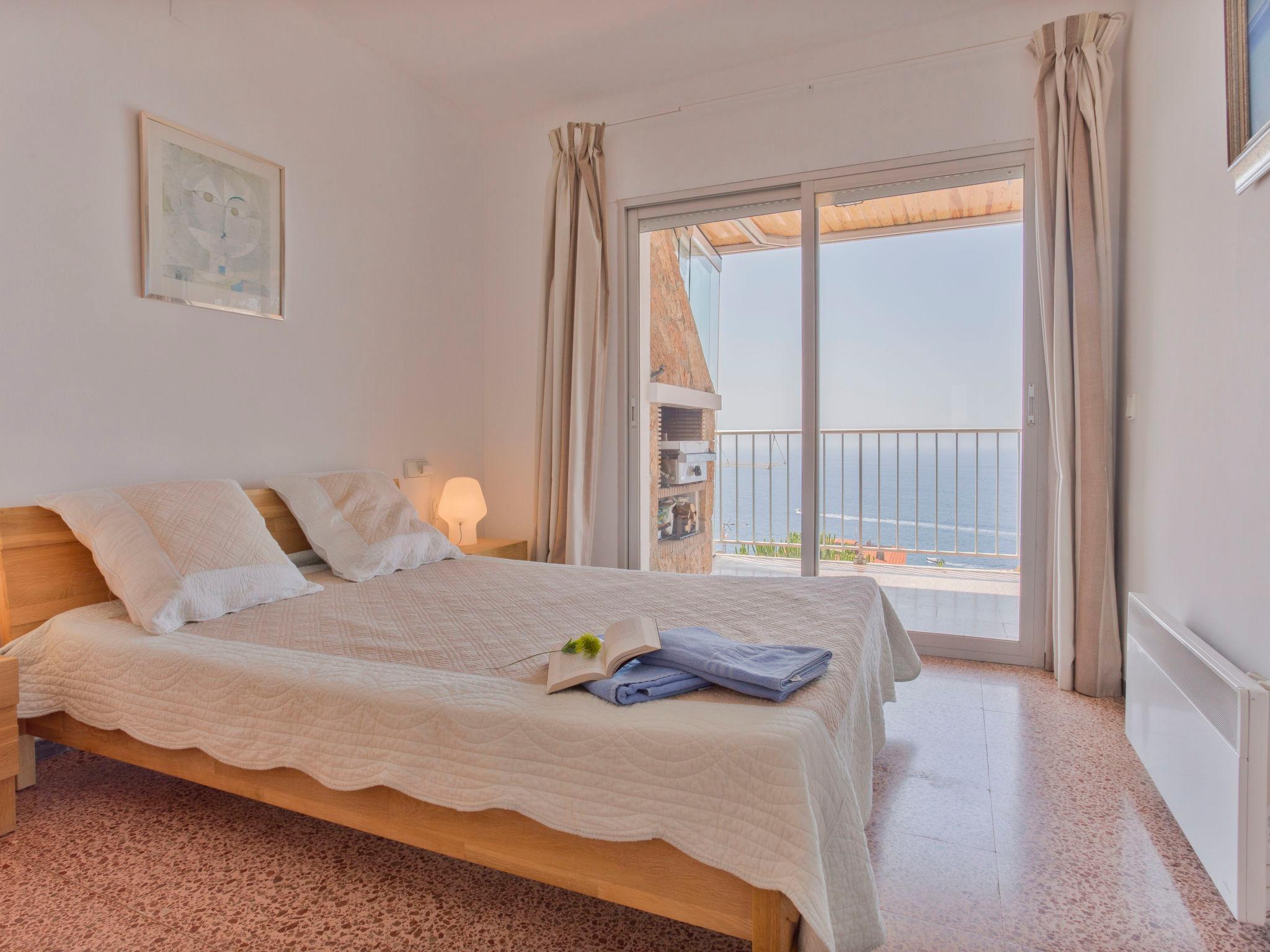 Foto 4 - Apartment mit 2 Schlafzimmern in Roses mit garten und blick aufs meer