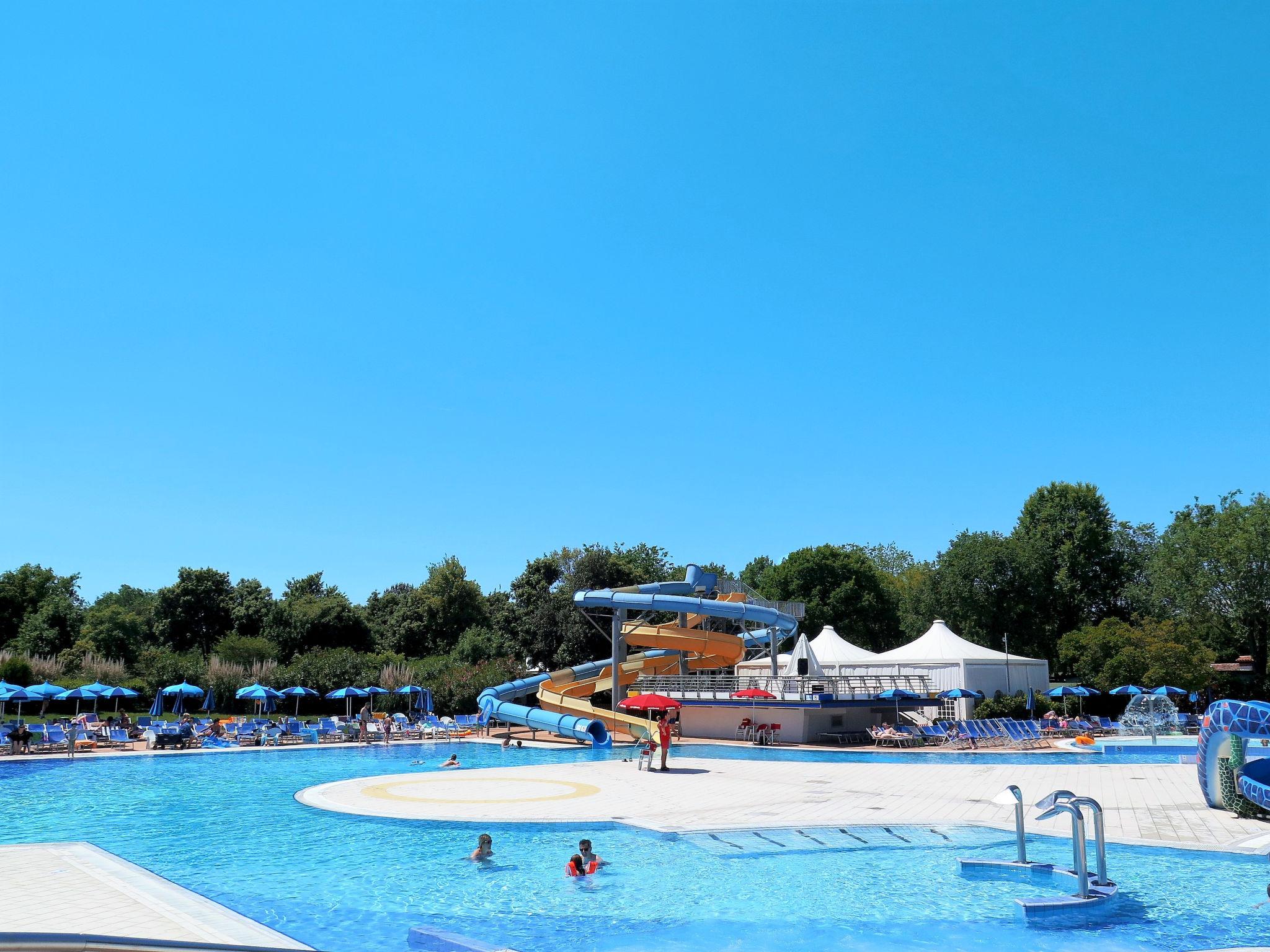 Photo 4 - Maison de 2 chambres à Grado avec piscine et vues à la mer