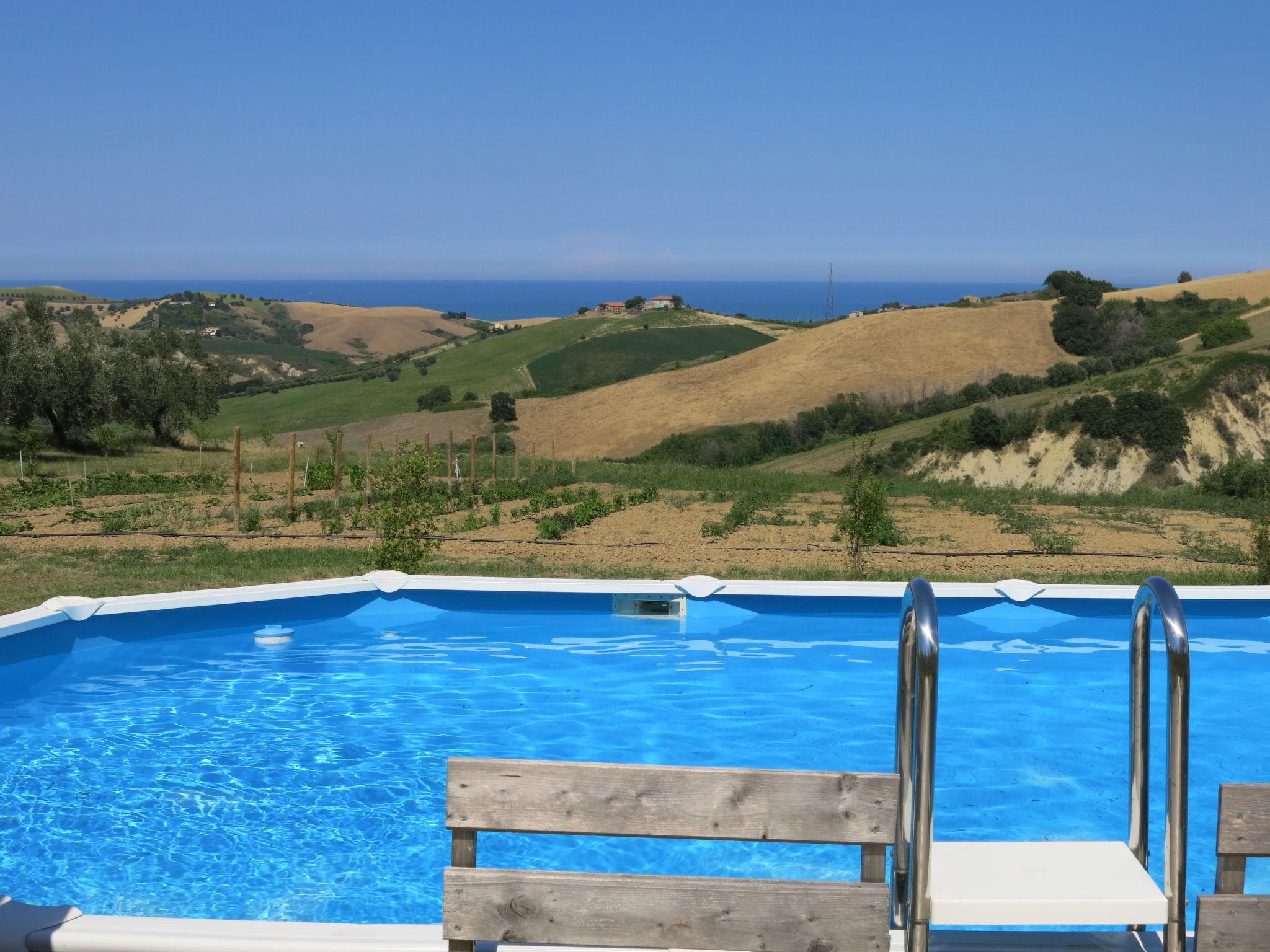 Foto 1 - Apartamento em Roseto degli Abruzzi com piscina e vistas do mar