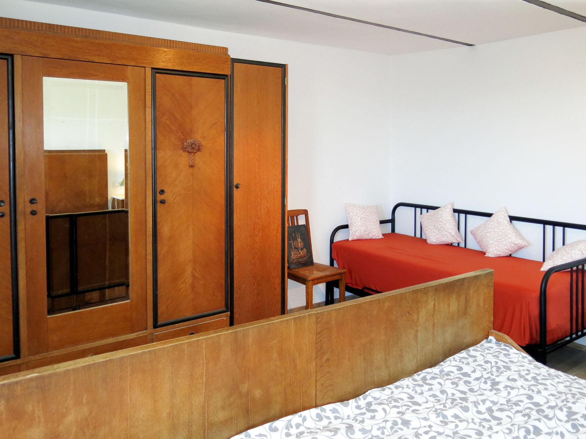 Photo 21 - 6 bedroom House in Roseto degli Abruzzi with private pool and sea view