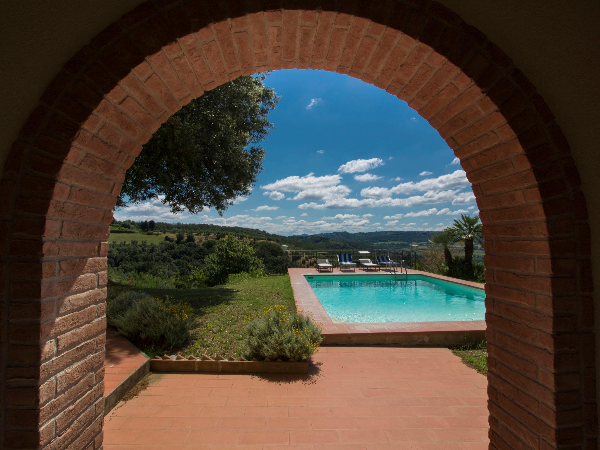 Photo 5 - Maison de 4 chambres à Riparbella avec piscine privée