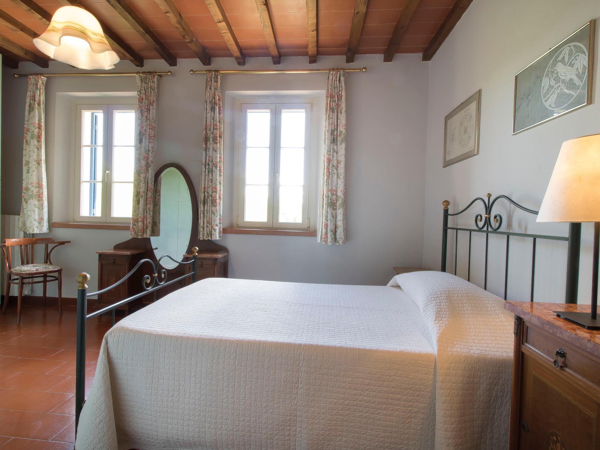 Photo 20 - 6 bedroom House in Riparbella with private pool and garden