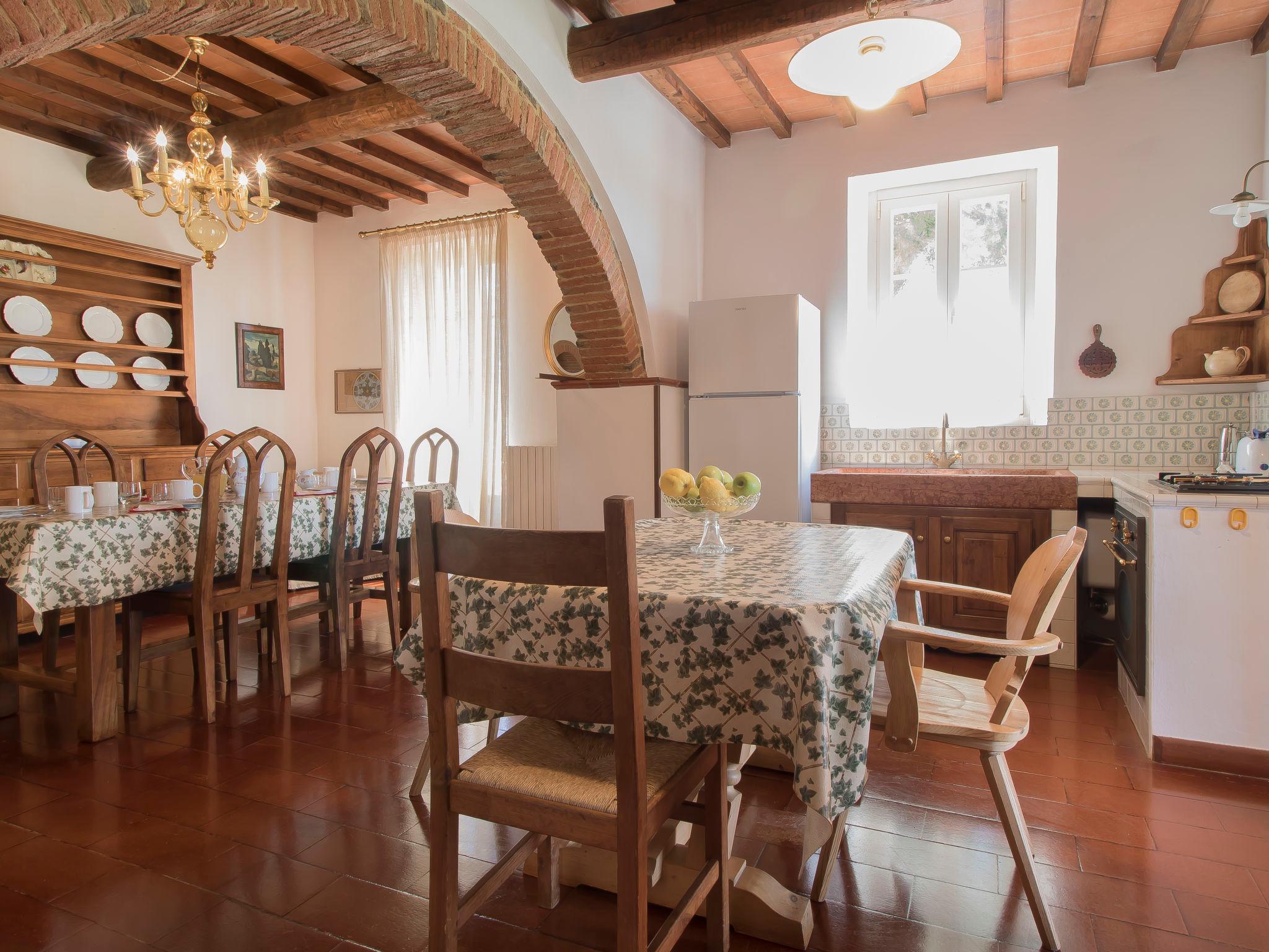 Photo 12 - 6 bedroom House in Riparbella with private pool