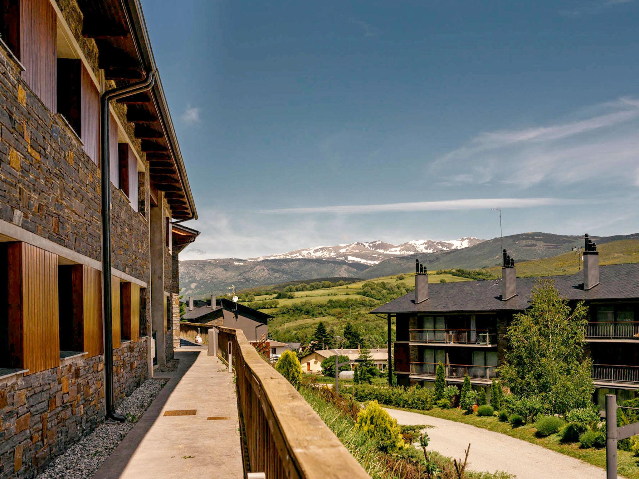 Photo 19 - Appartement de 3 chambres à Saillagouse avec piscine et vues sur la montagne