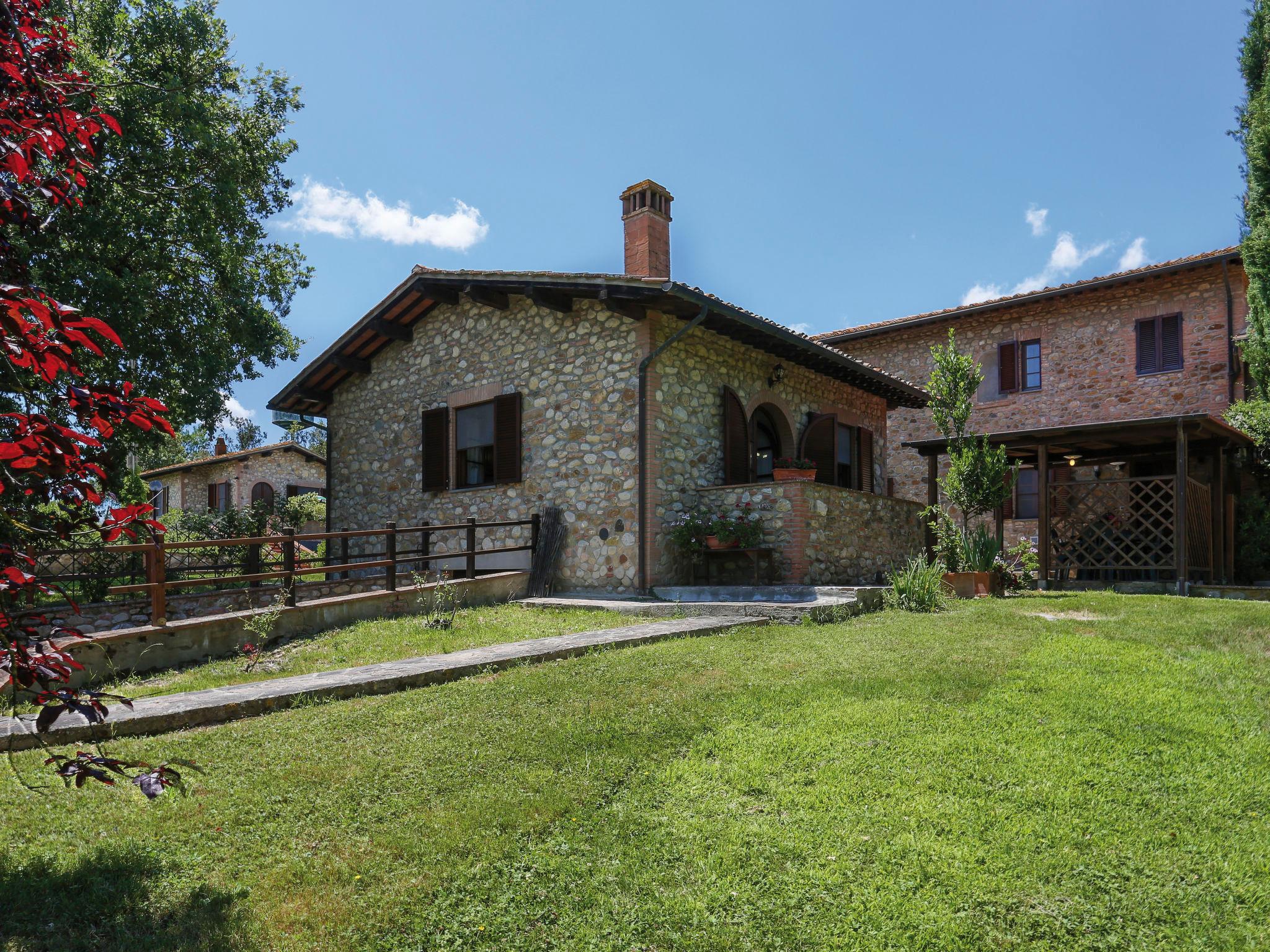 Foto 2 - Casa con 2 camere da letto a Terricciola con piscina e giardino