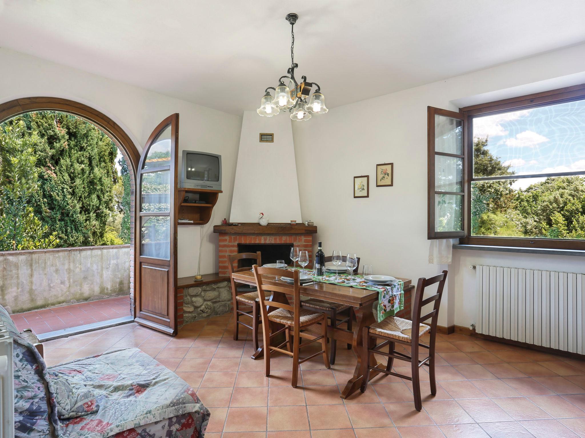 Photo 6 - 2 bedroom House in Terricciola with swimming pool and garden