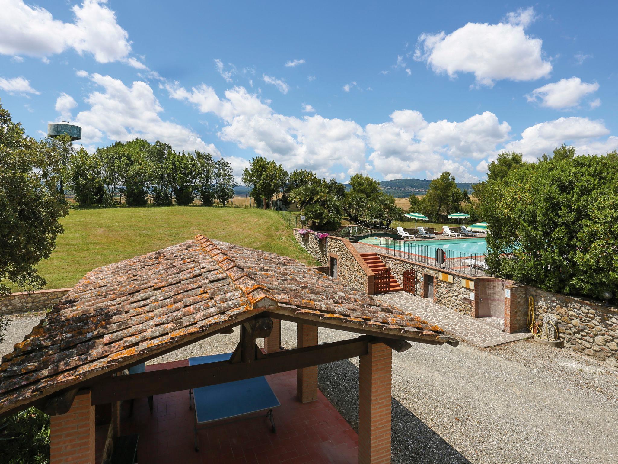 Foto 16 - Casa con 2 camere da letto a Terricciola con piscina e giardino