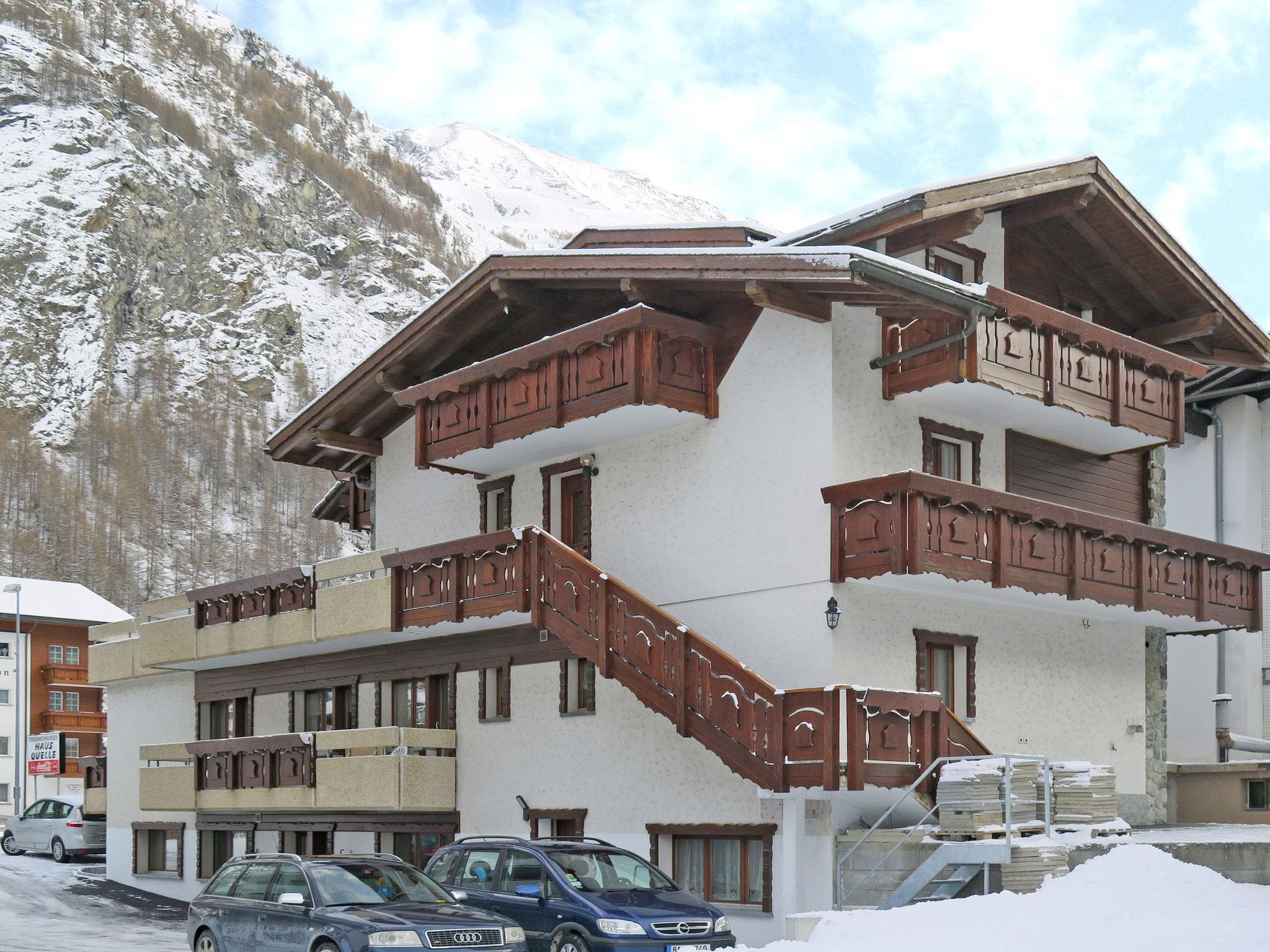 Photo 12 - 2 bedroom Apartment in Saas-Grund with hot tub