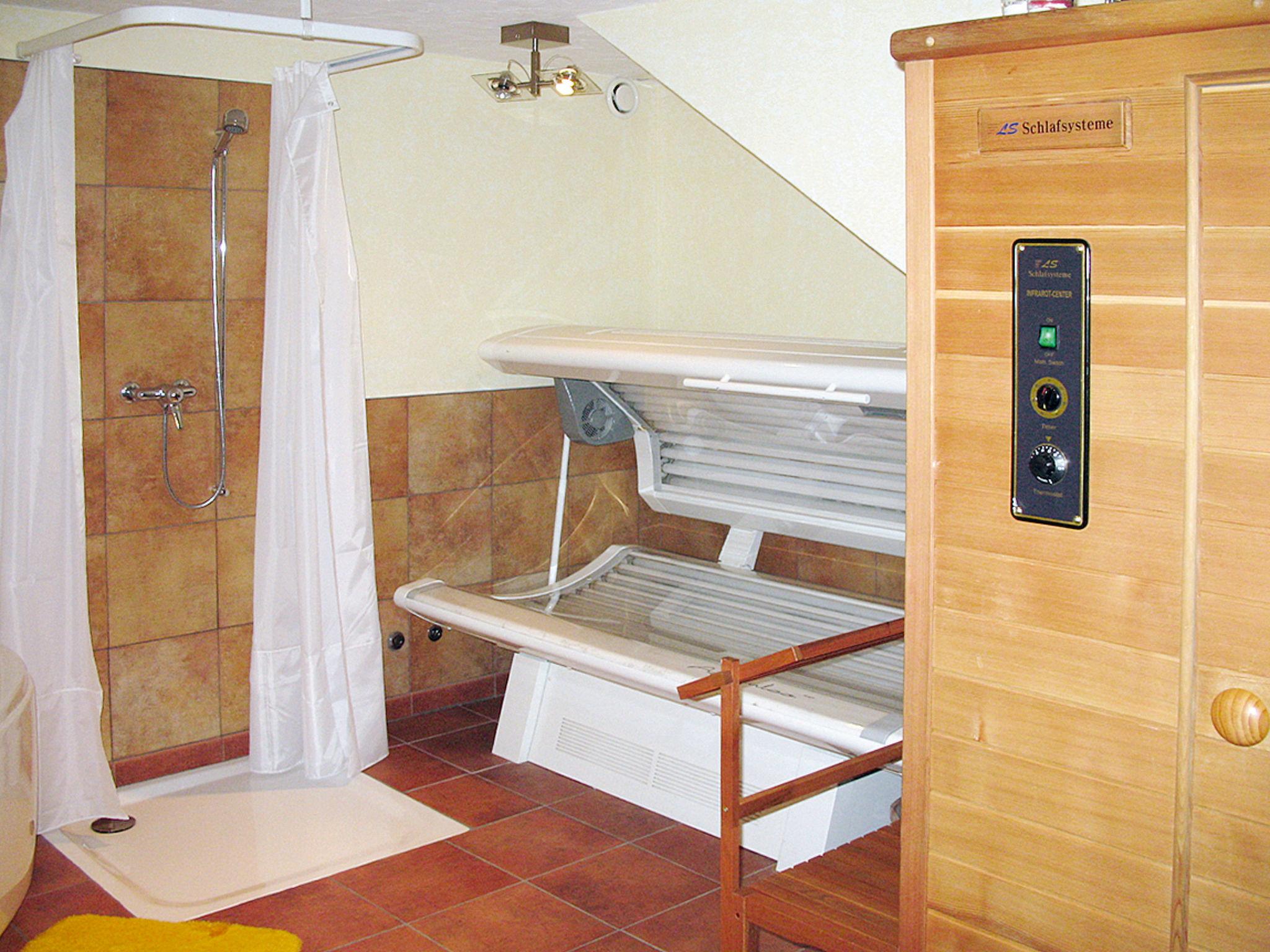 Photo 5 - Appartement de 2 chambres à Saas-Grund avec bain à remous et vues sur la montagne