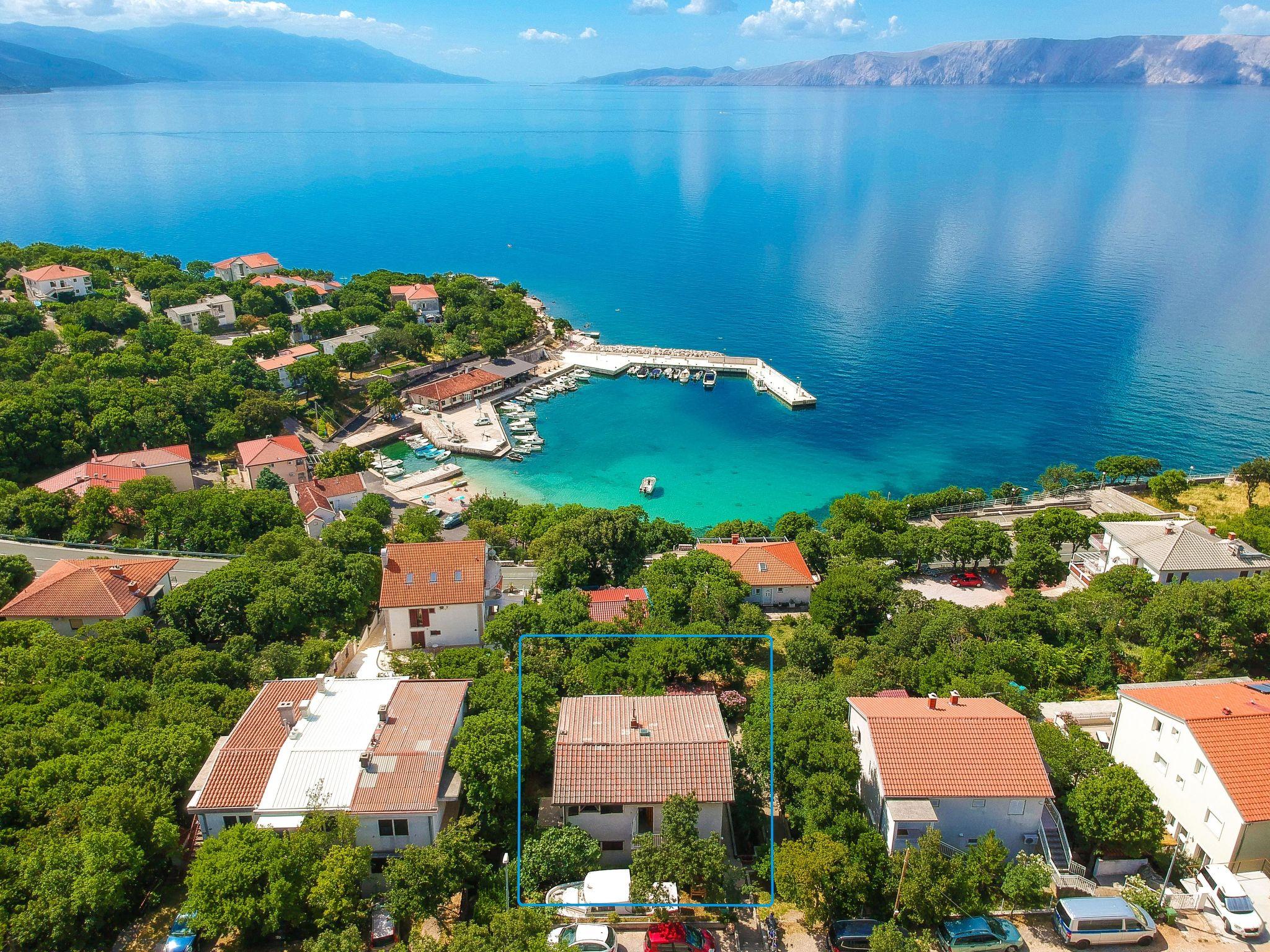 Foto 1 - Apartamento de 2 quartos em Novi Vinodolski com terraço e vistas do mar