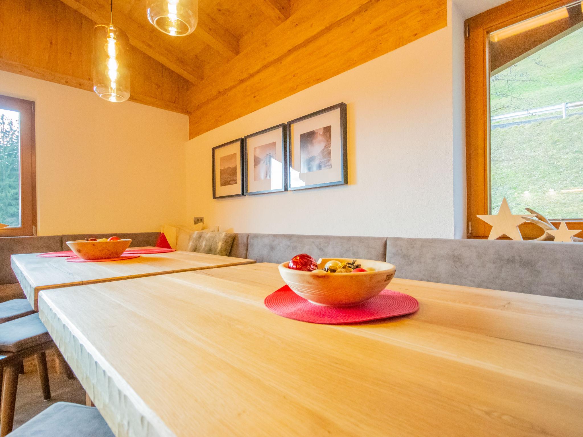 Foto 31 - Appartamento con 10 camere da letto a Fügenberg con sauna e vista sulle montagne