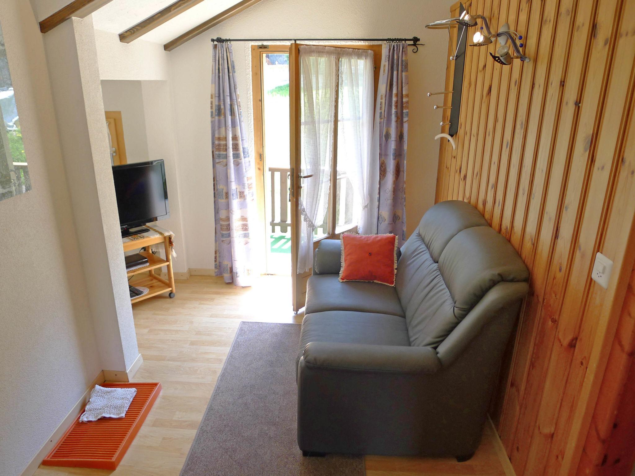Foto 7 - Appartamento con 1 camera da letto a Grächen con giardino e vista sulle montagne
