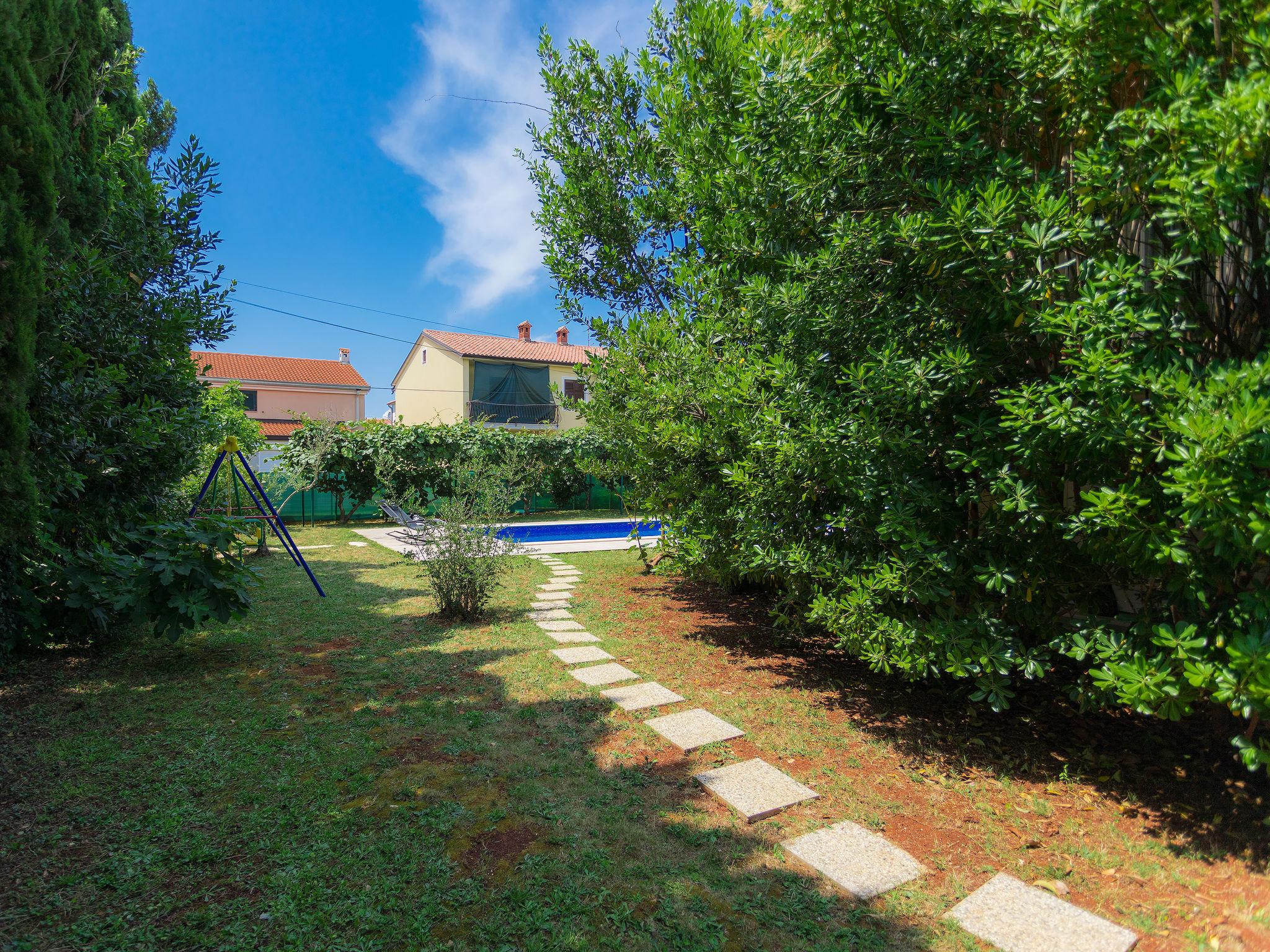 Foto 50 - Casa de 7 quartos em Umag com piscina privada e jardim