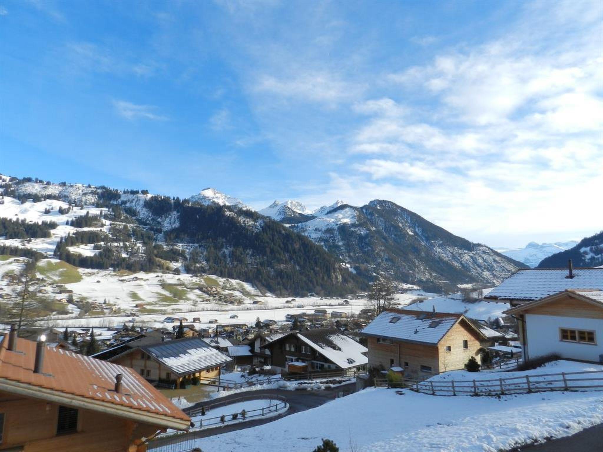 Foto 5 - Apartamento de 5 quartos em Zweisimmen