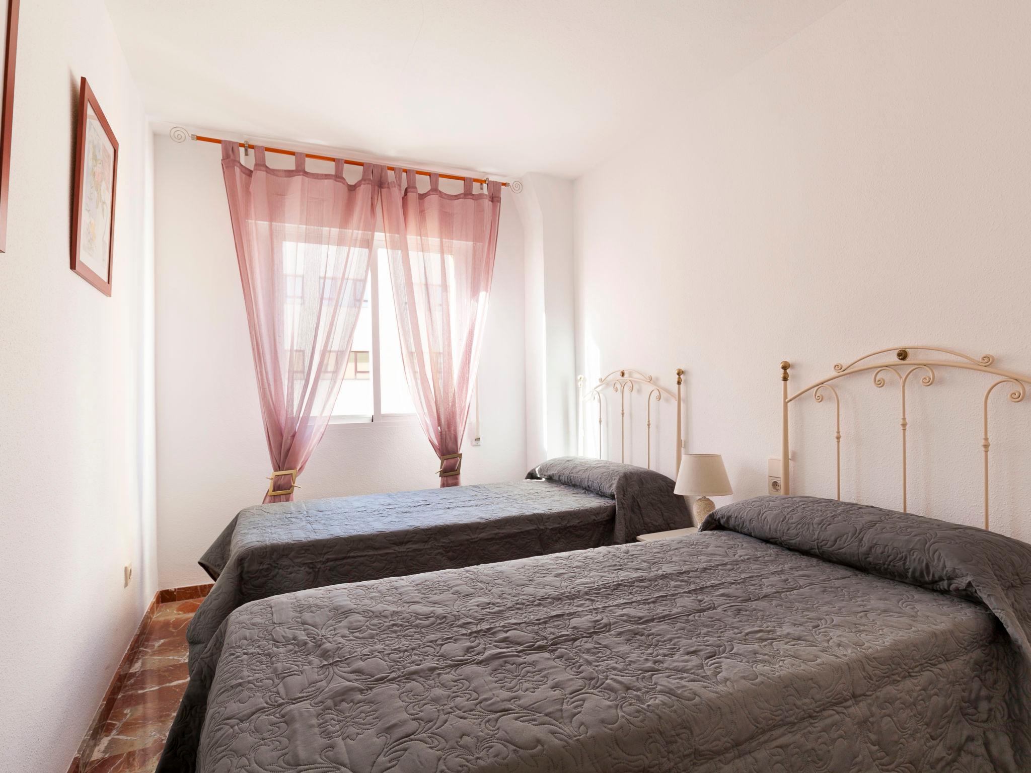 Foto 10 - Appartamento con 2 camere da letto a Dénia con piscina e giardino