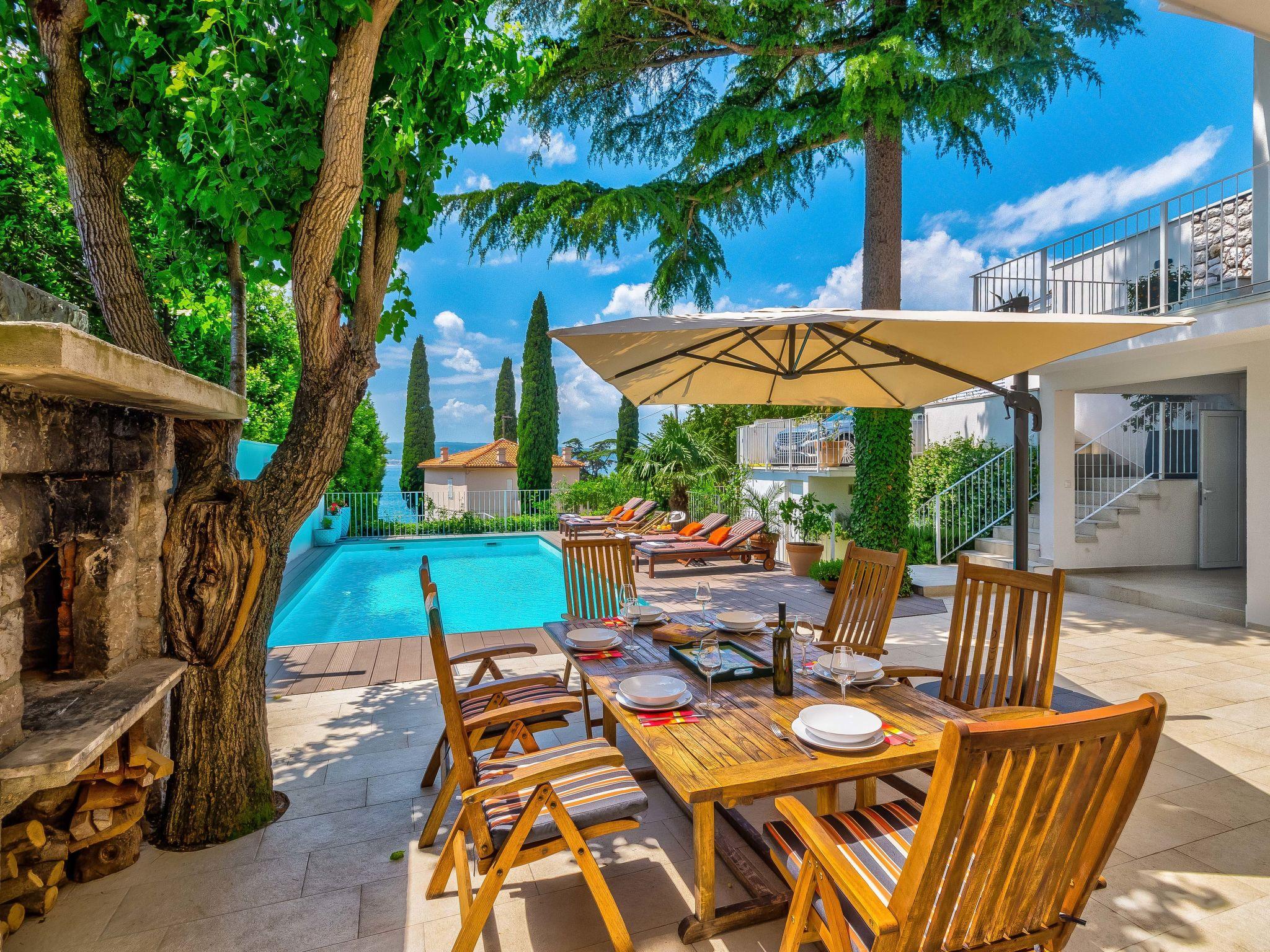 Foto 18 - Casa de 4 quartos em Crikvenica com piscina privada e vistas do mar