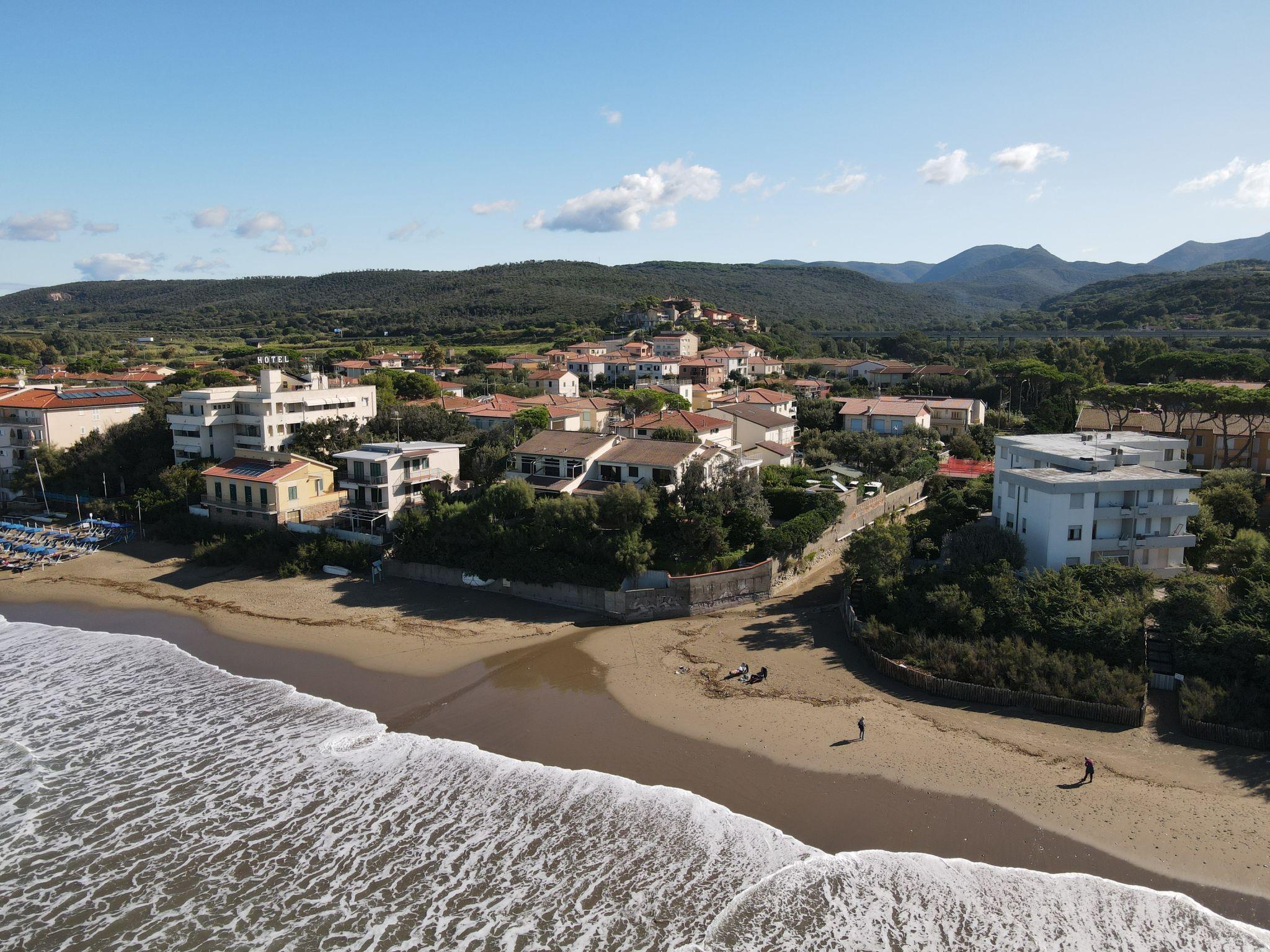 Foto 1 - Apartamento de 2 habitaciones en San Vincenzo con terraza y vistas al mar