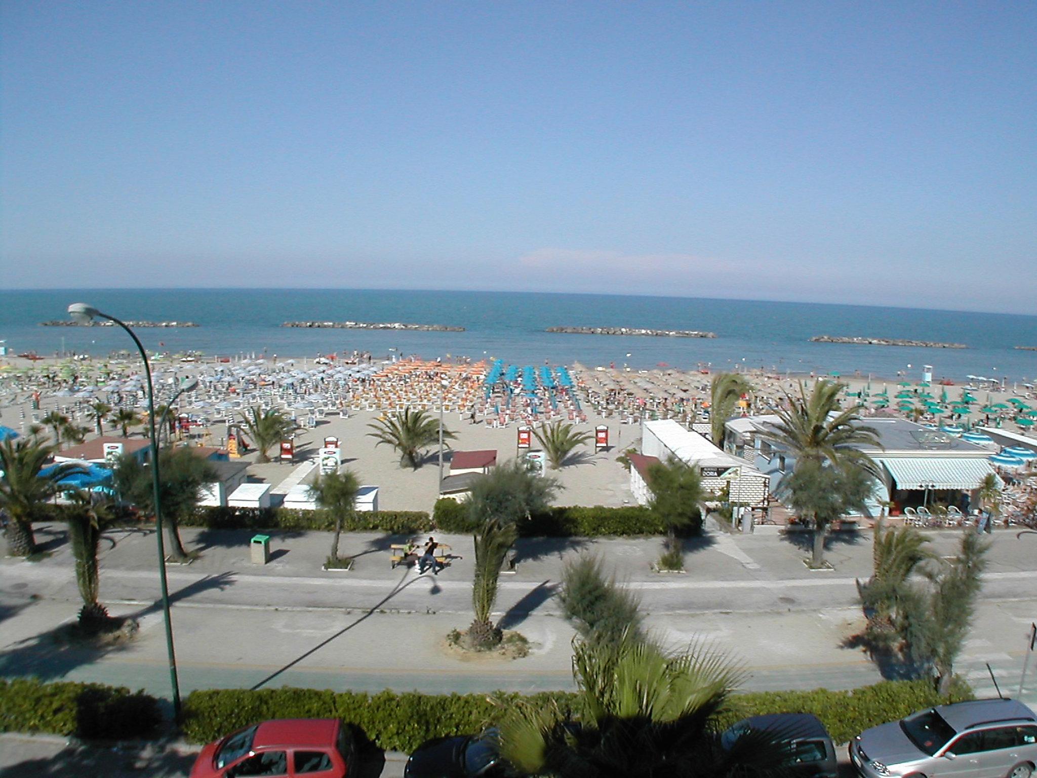 Foto 5 - Apartamento de 1 habitación en San Benedetto del Tronto con vistas al mar