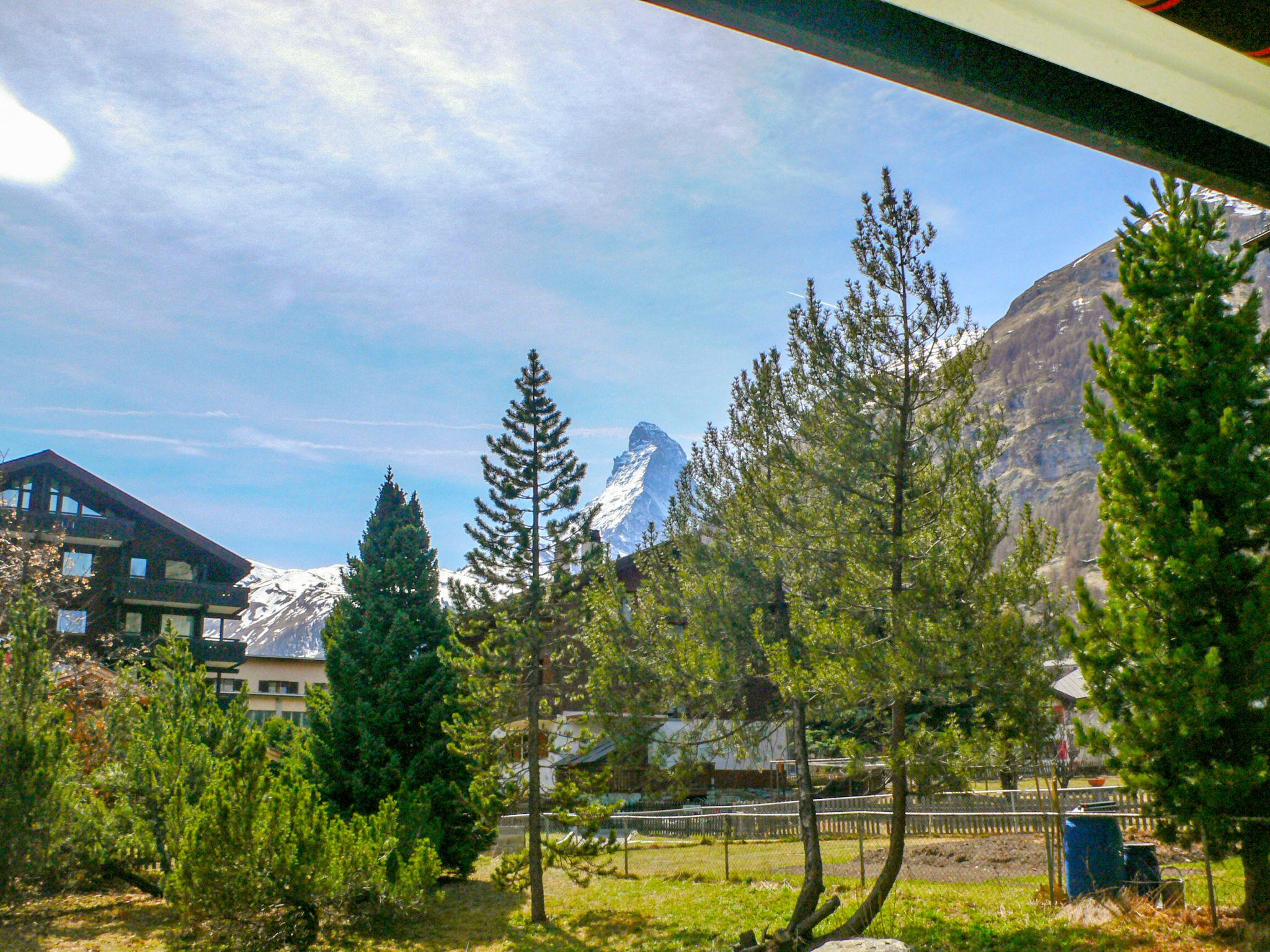 Foto 15 - Apartamento em Zermatt com jardim