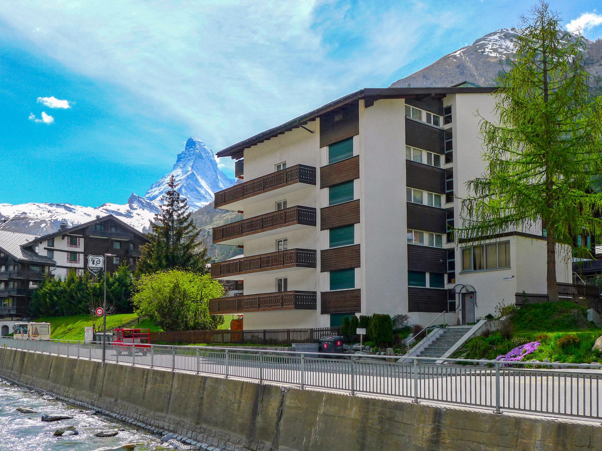 Foto 13 - Appartamento con 1 camera da letto a Zermatt con vista sulle montagne