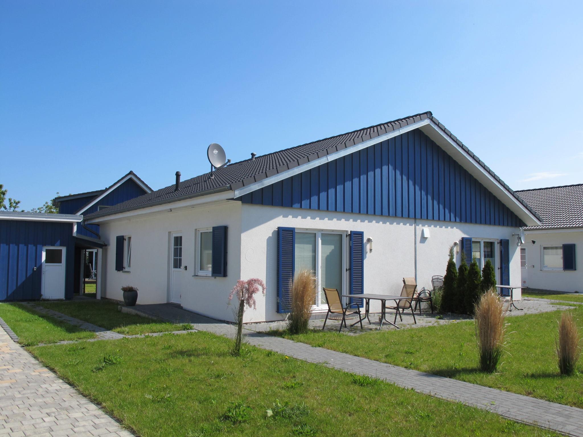 Photo 1 - Maison de 2 chambres à Altefähr avec jardin et terrasse