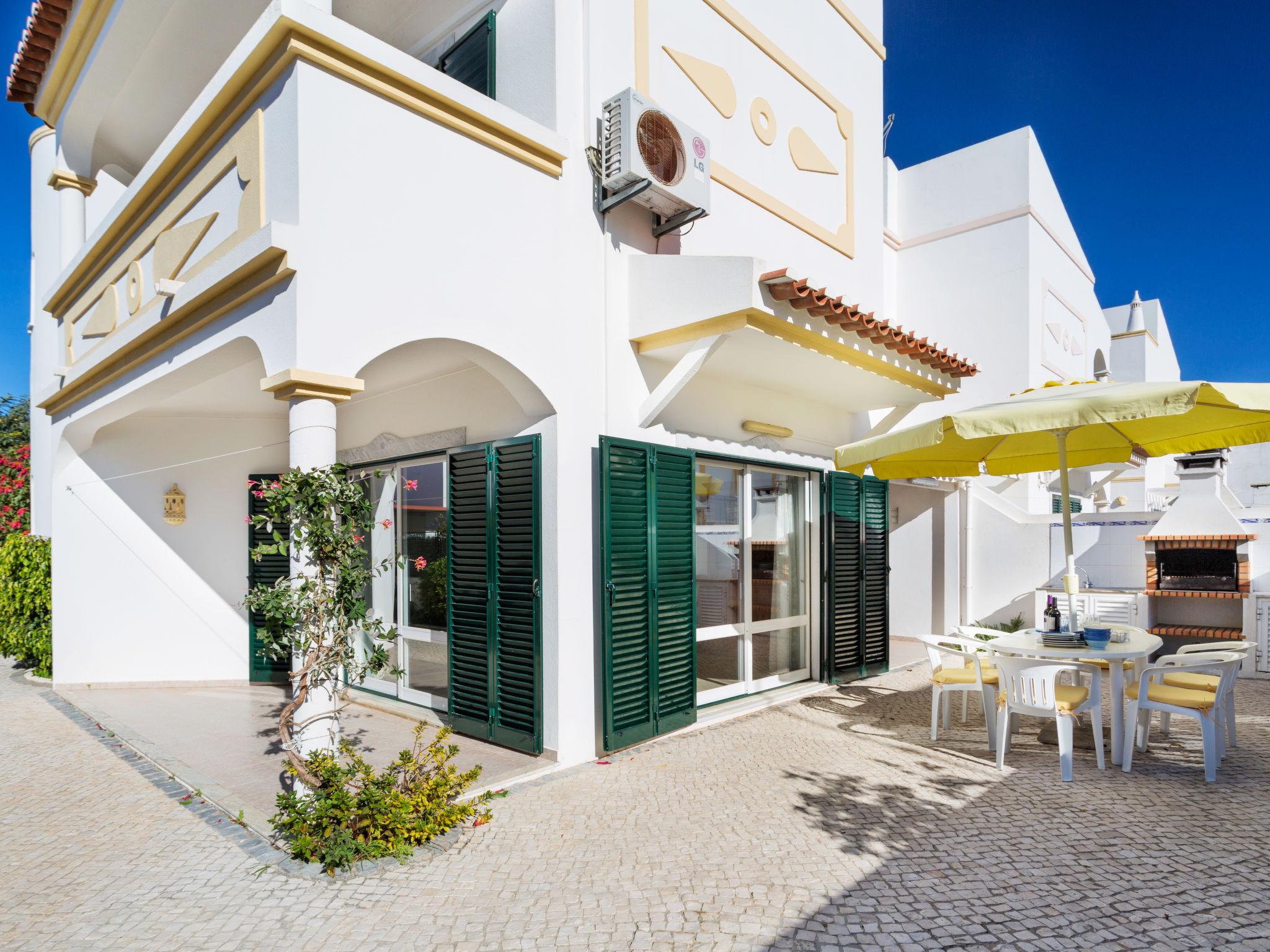 Photo 2 - Maison de 3 chambres à Vila Real de Santo António avec jardin et vues à la mer