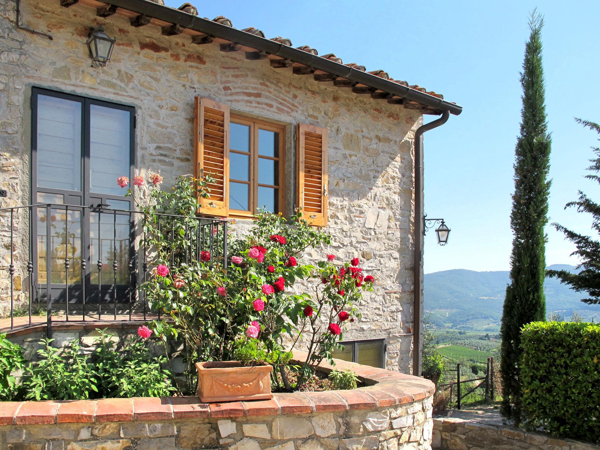 Foto 1 - Casa con 2 camere da letto a Greve in Chianti con piscina e giardino