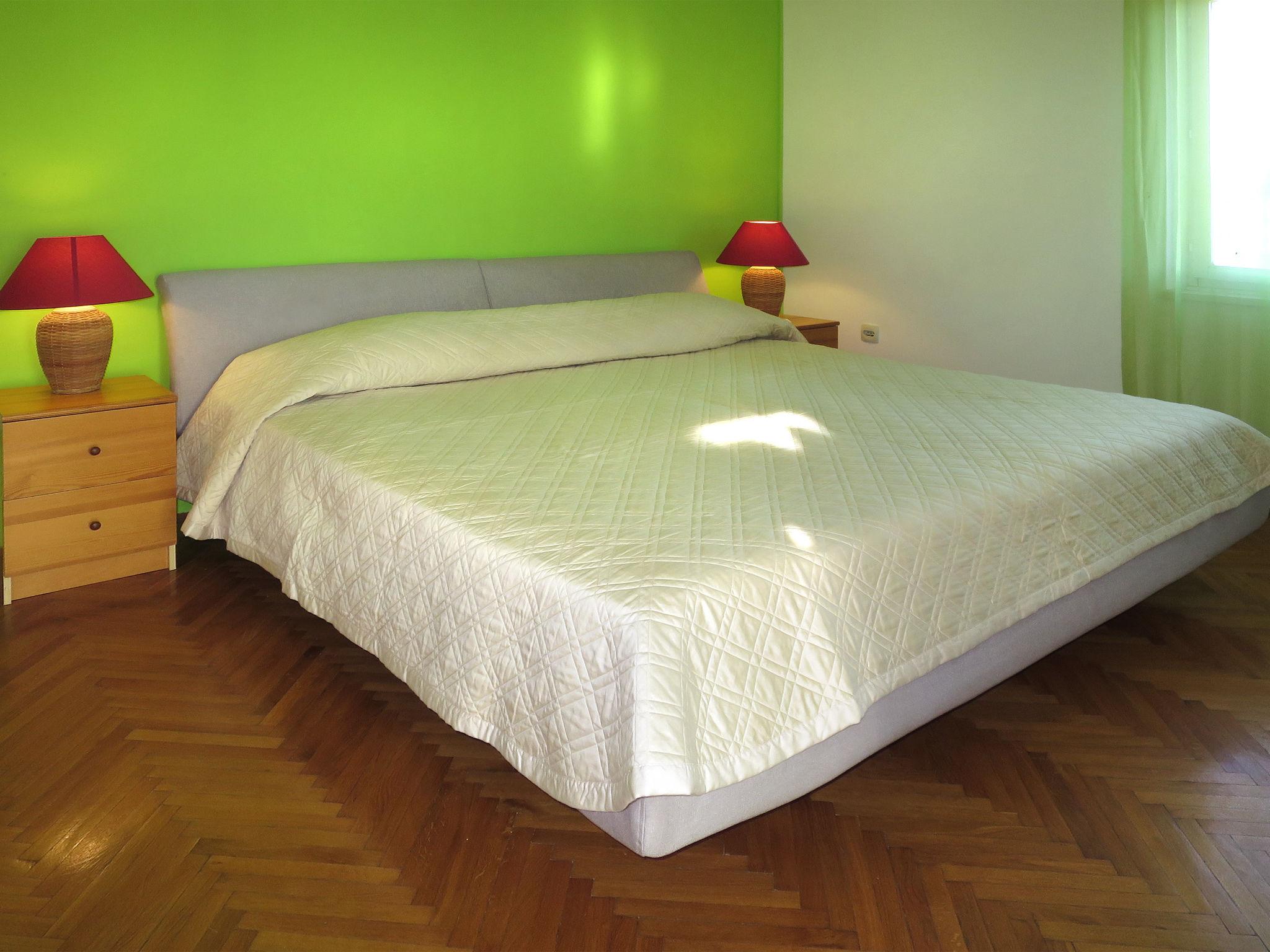 Foto 12 - Casa con 5 camere da letto a Pirovac con terrazza e vista mare