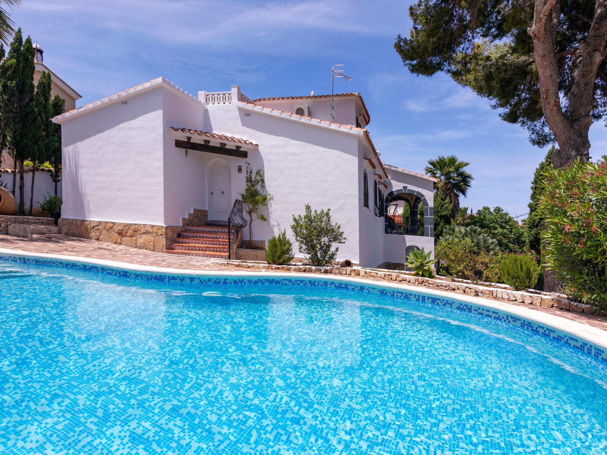 Foto 1 - Casa de 2 habitaciones en Dénia con piscina privada y vistas al mar
