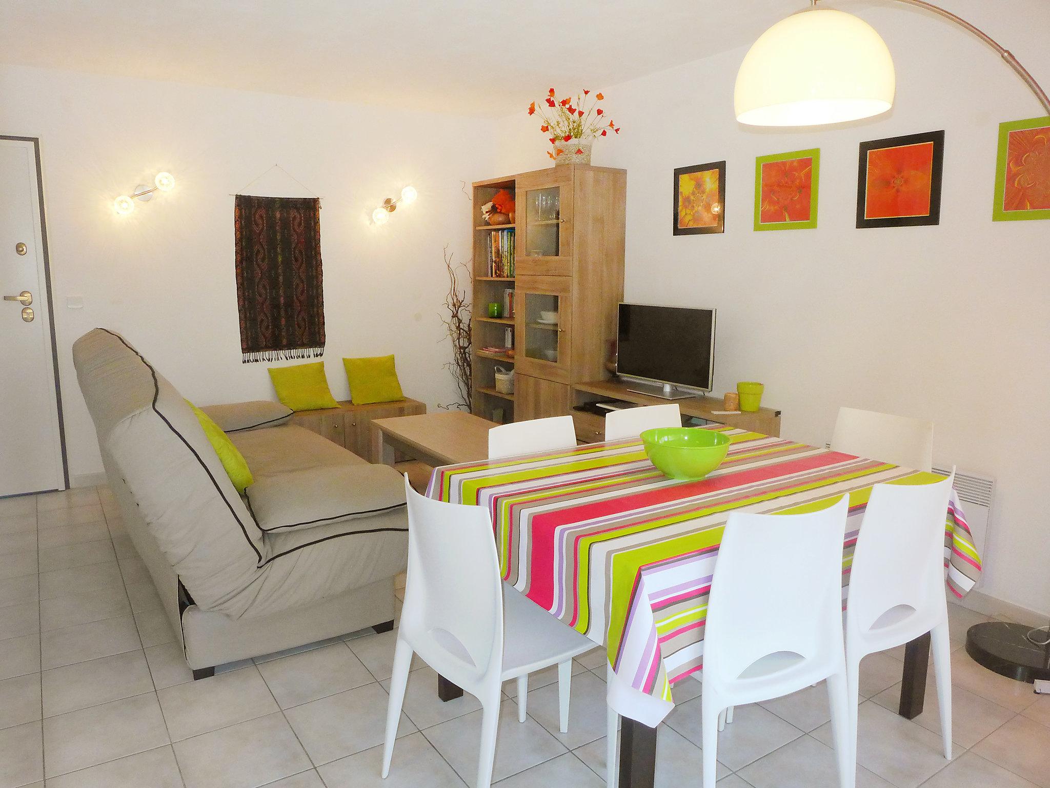 Foto 6 - Apartamento de 1 quarto em Saint-Cyr-sur-Mer com terraço