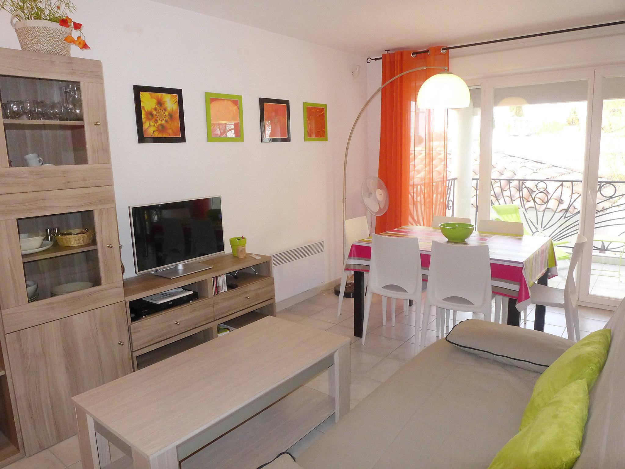 Foto 4 - Apartamento de 1 quarto em Saint-Cyr-sur-Mer com terraço