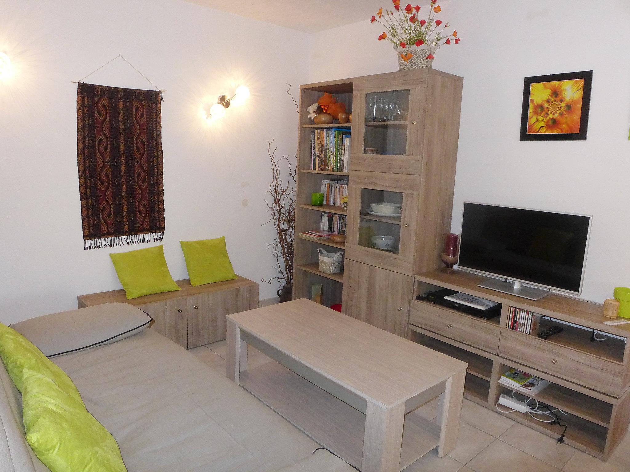 Foto 7 - Apartamento de 1 quarto em Saint-Cyr-sur-Mer com terraço