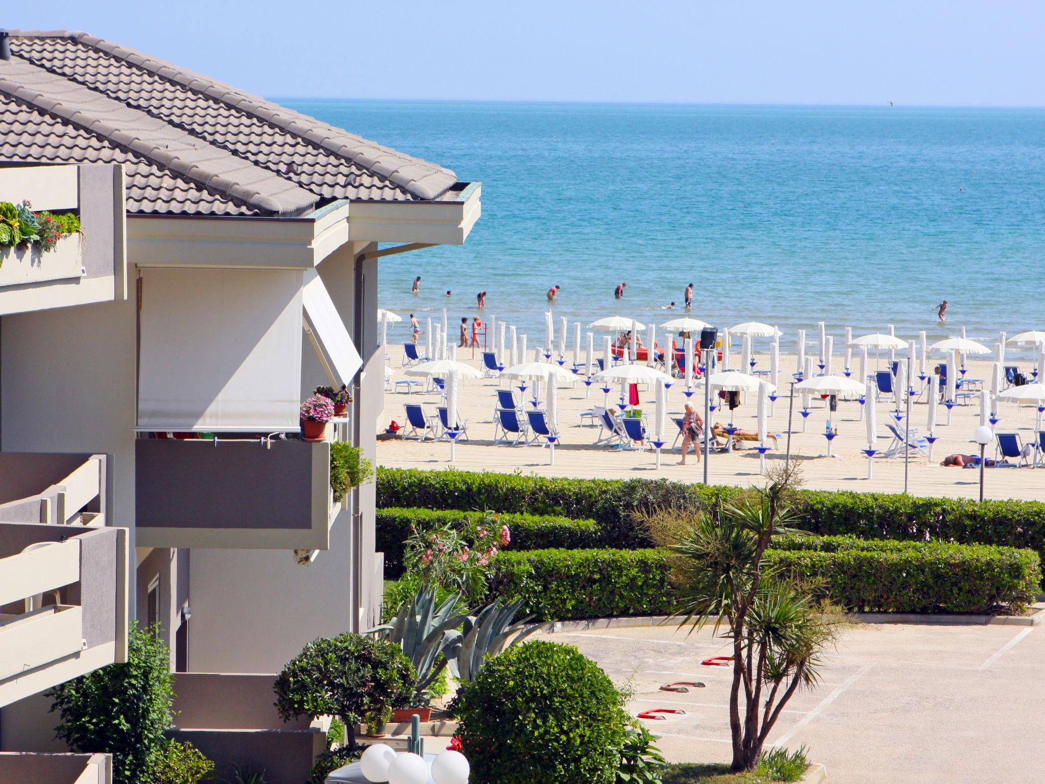 Photo 6 - Appartement en Silvi avec jardin et vues à la mer