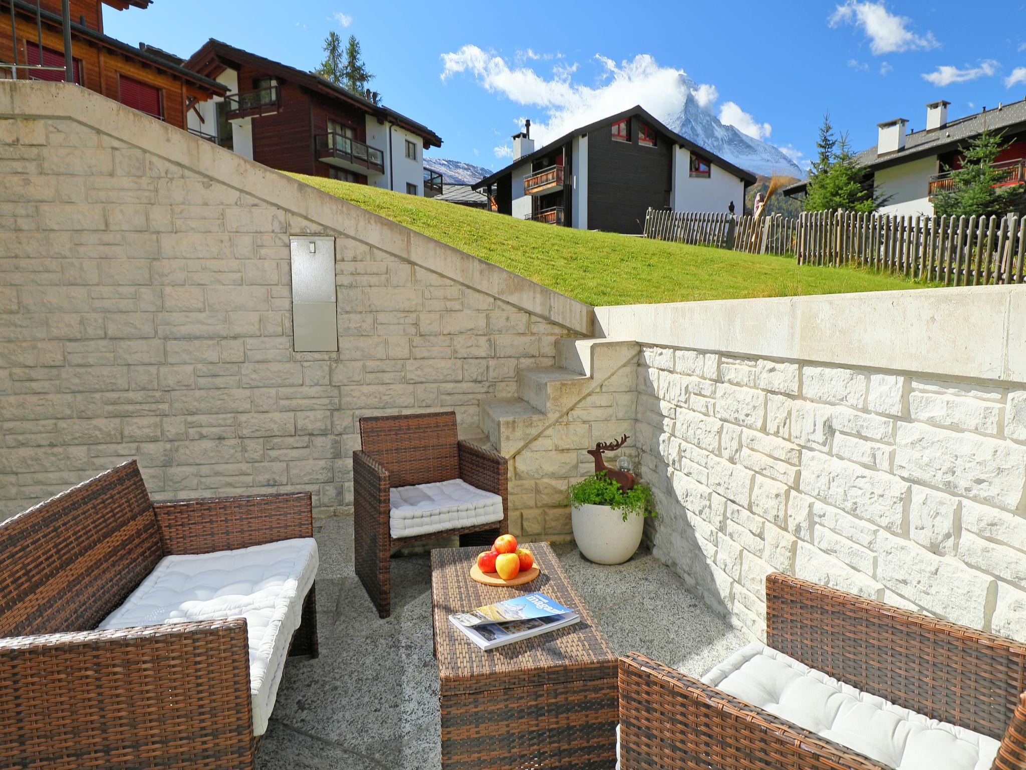 Photo 17 - Appartement de 1 chambre à Zermatt avec jardin et vues sur la montagne