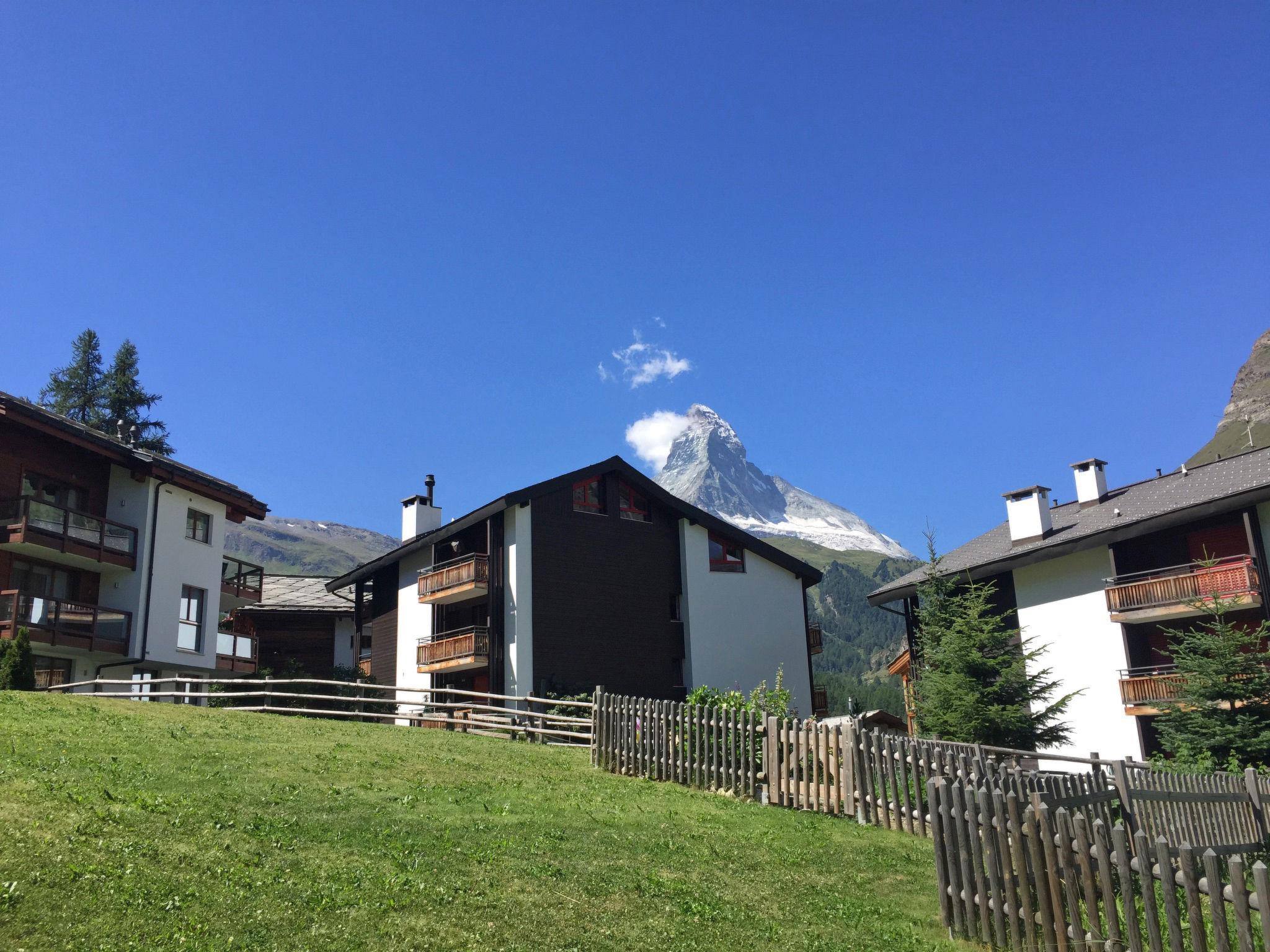 Foto 2 - Appartamento con 1 camera da letto a Zermatt con giardino e vista sulle montagne