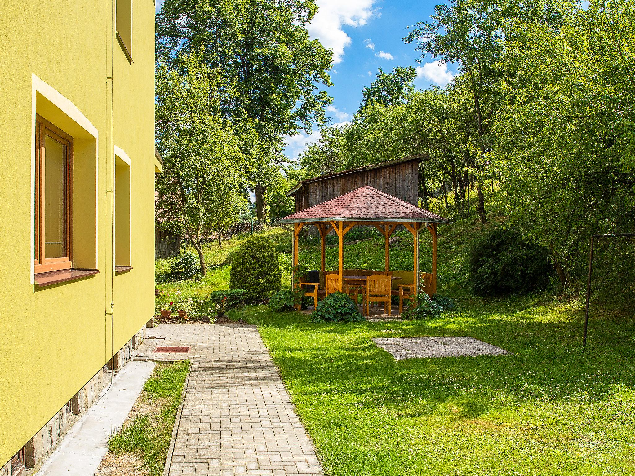 Foto 5 - Haus mit 4 Schlafzimmern in Lidečko mit garten