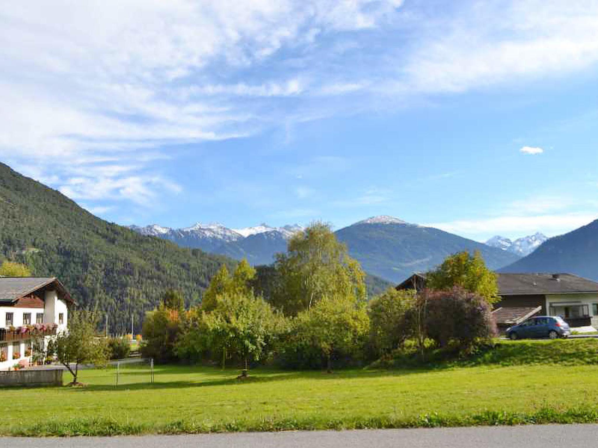 Foto 2 - Apartamento de 2 habitaciones en Imst con piscina y vistas a la montaña