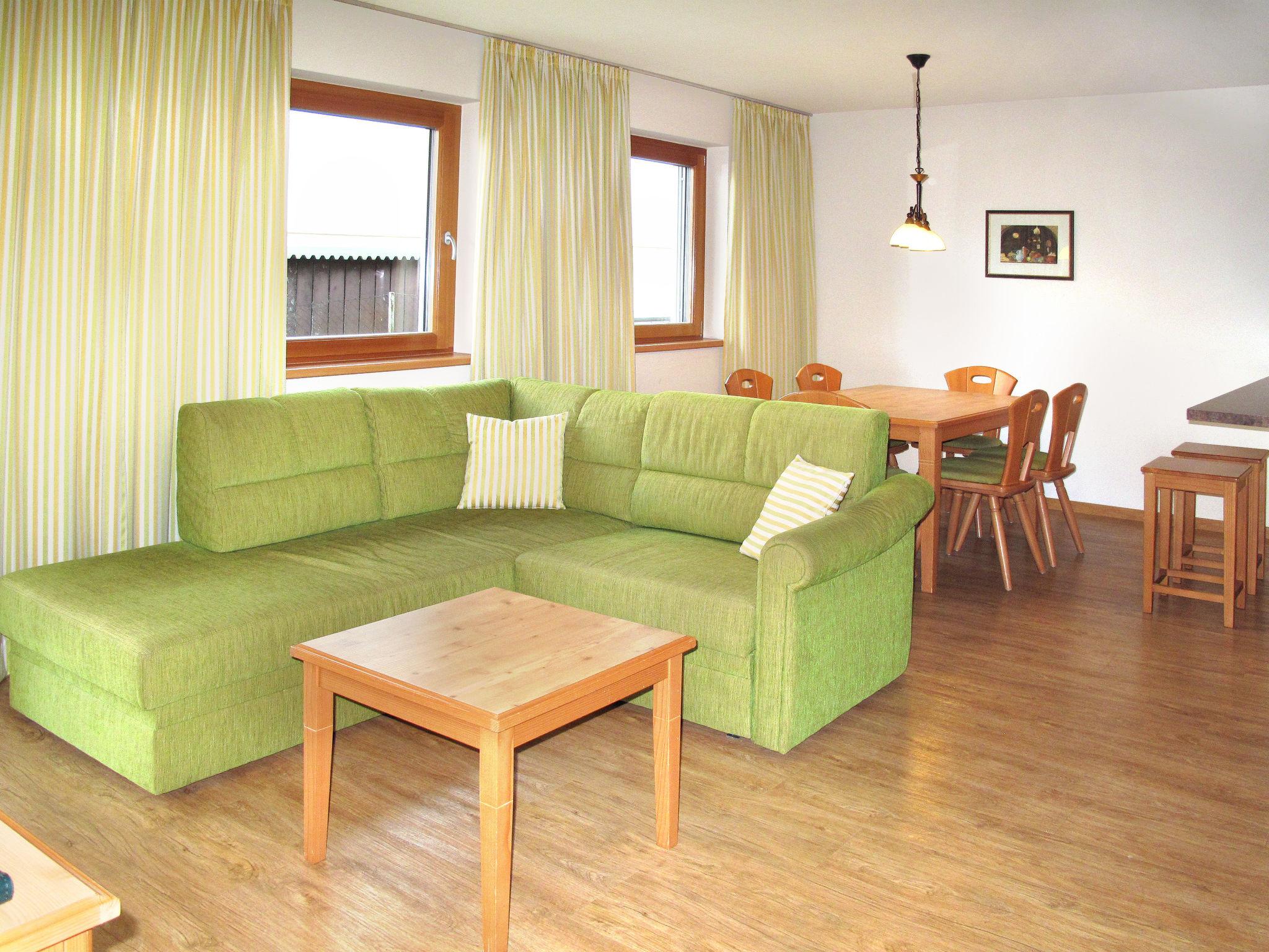 Photo 10 - 2 bedroom Apartment in Imst with swimming pool and mountain view