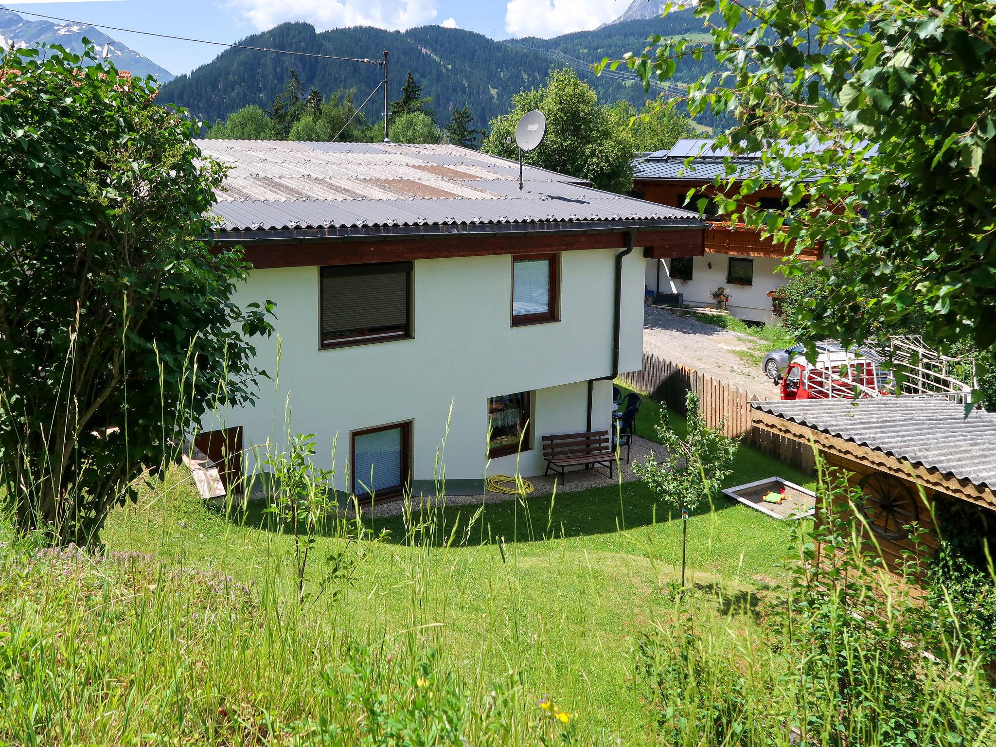 Photo 1 - Appartement de 1 chambre à Tobadill avec vues sur la montagne