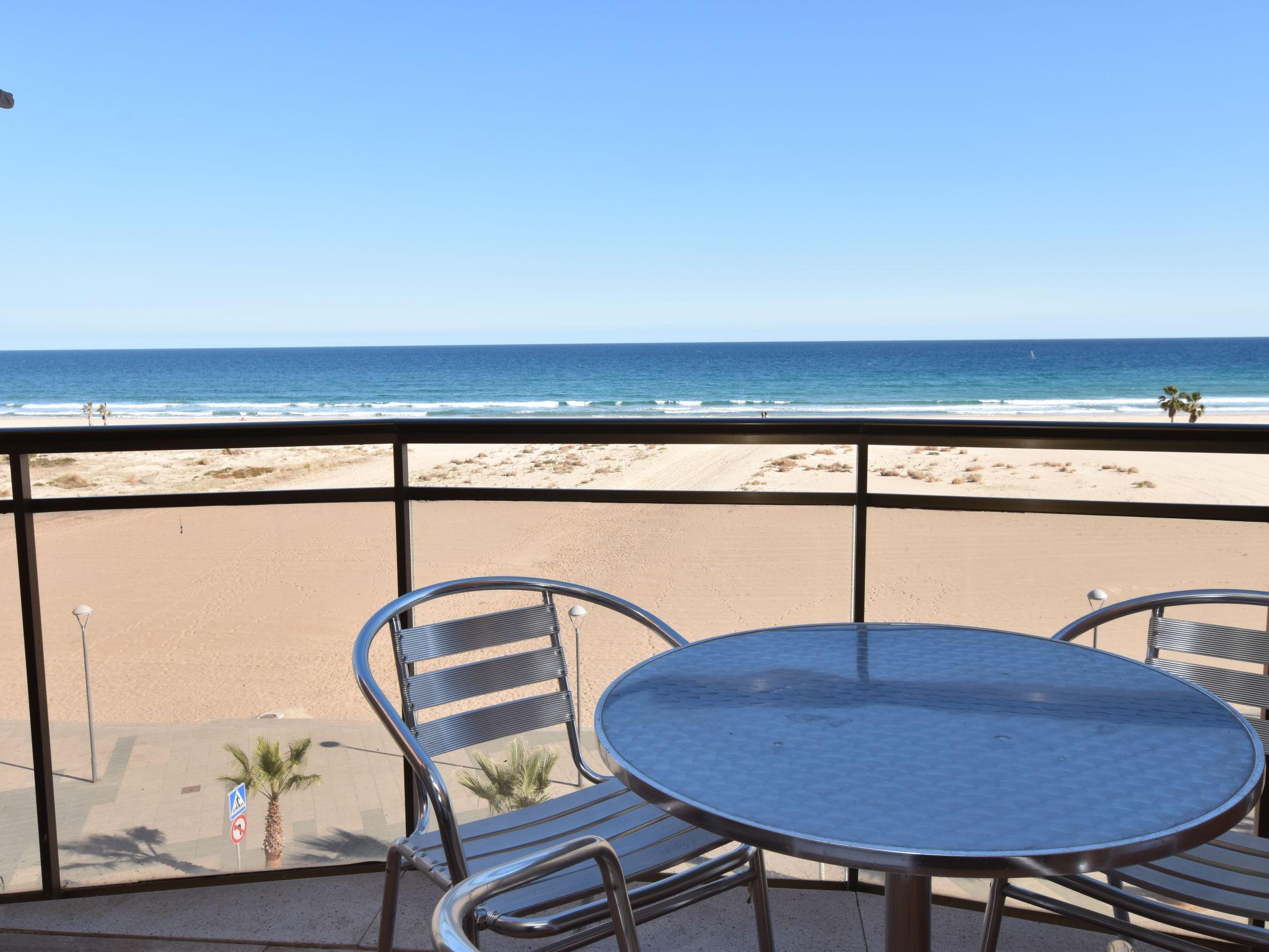 Foto 2 - Apartamento de 3 quartos em Torredembarra com piscina e vistas do mar