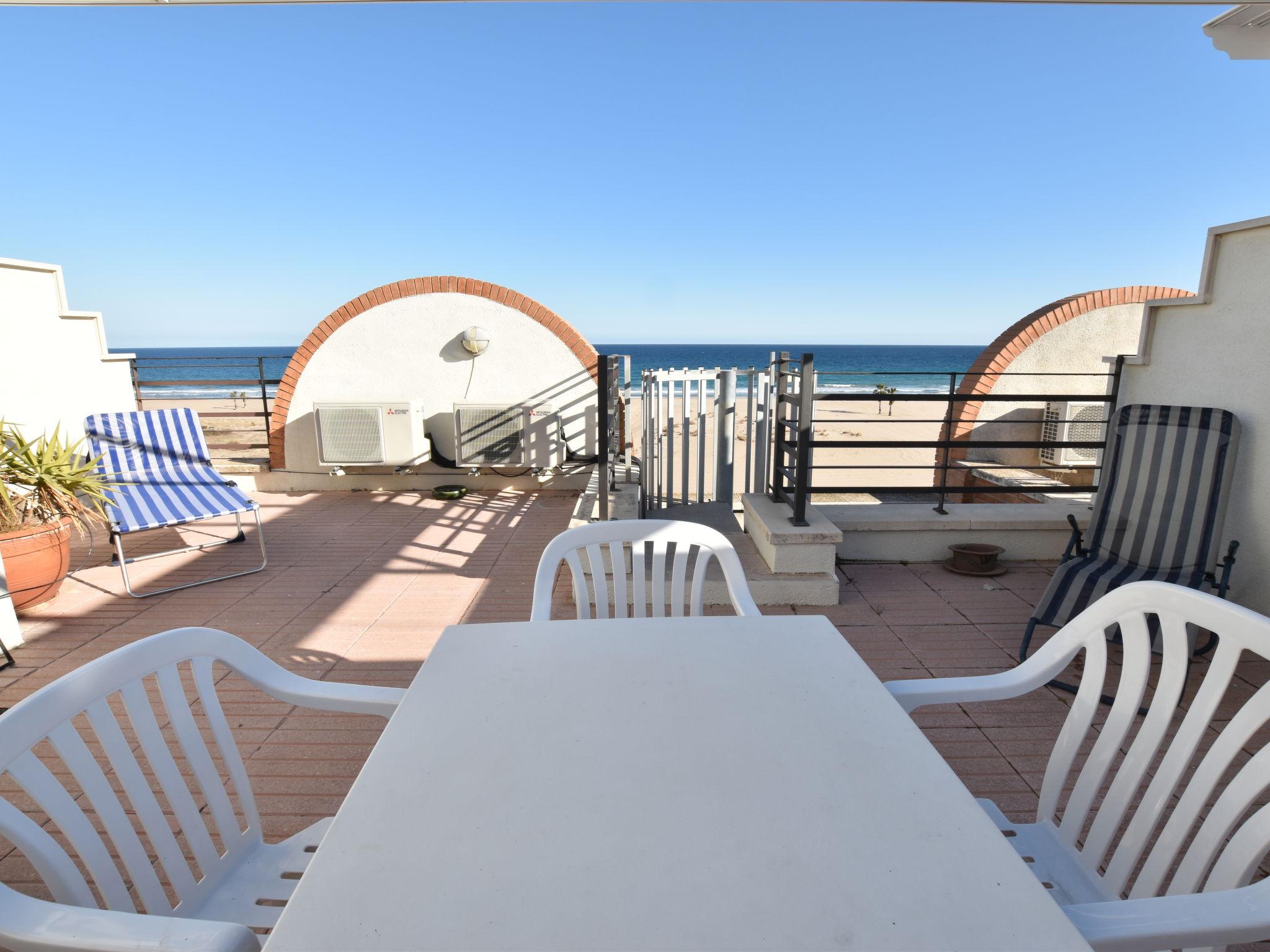 Photo 3 - 3 bedroom Apartment in Torredembarra with swimming pool and sea view