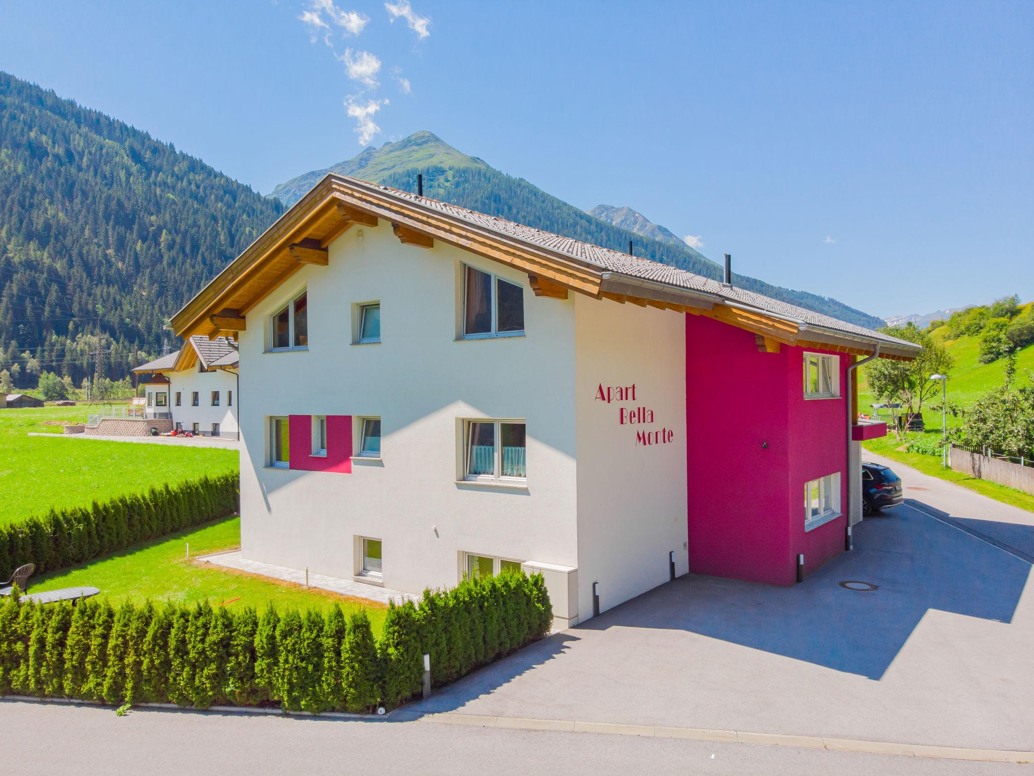 Photo 1 - Appartement de 2 chambres à Pettneu am Arlberg avec jardin et vues sur la montagne