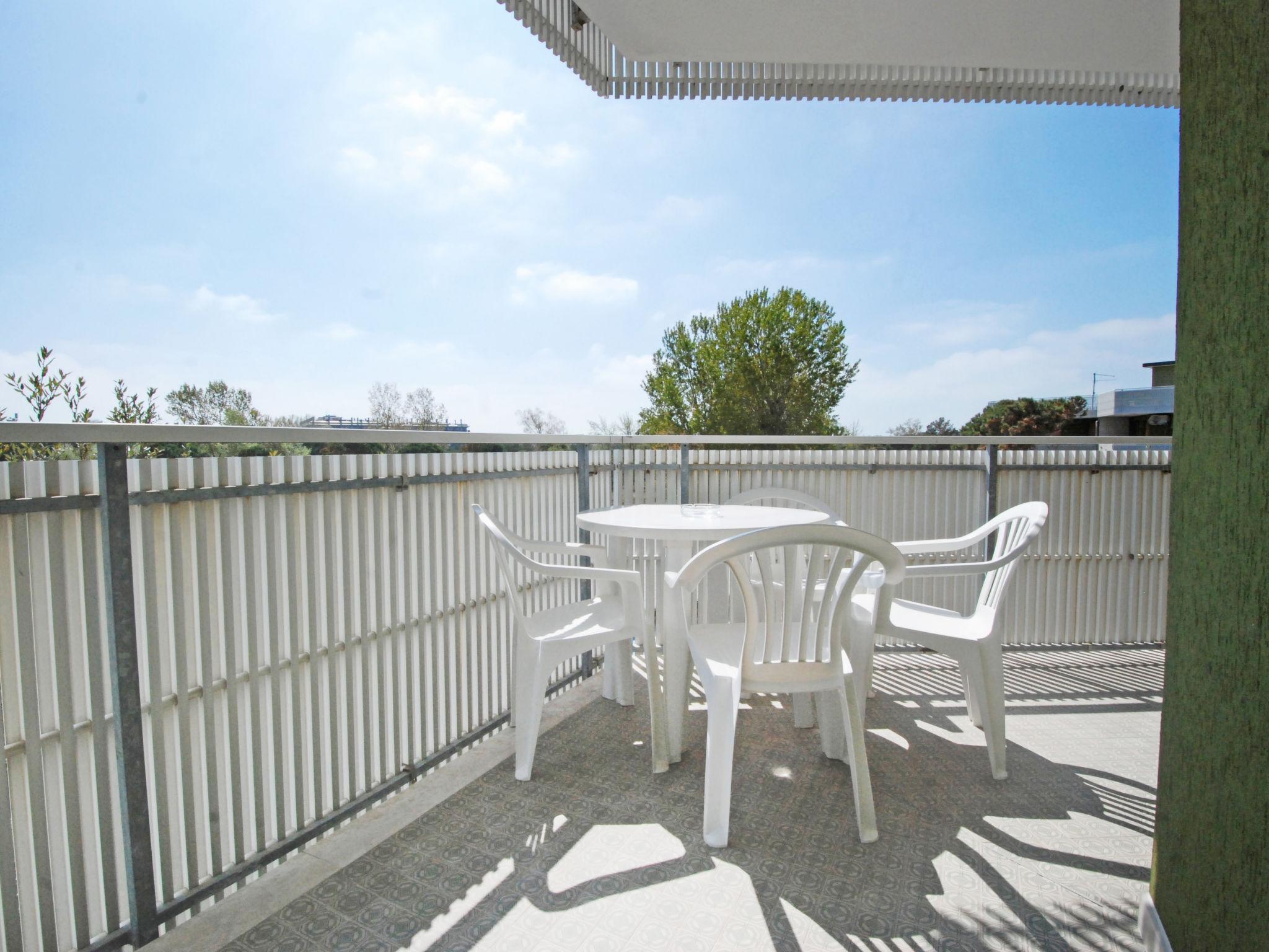 Foto 9 - Apartment in San Michele al Tagliamento mit terrasse und blick aufs meer