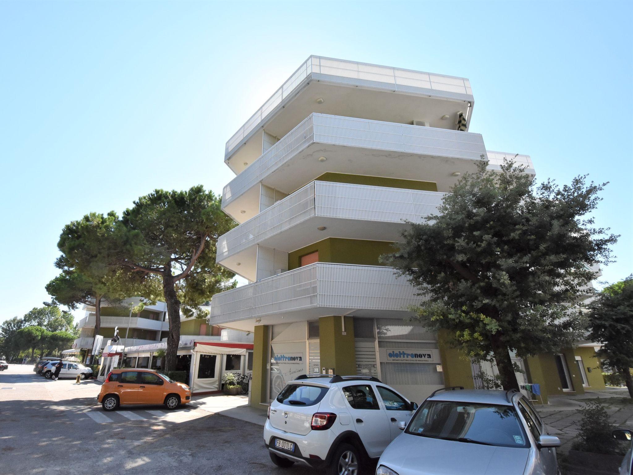 Foto 10 - Apartamento em San Michele al Tagliamento com terraço e vistas do mar