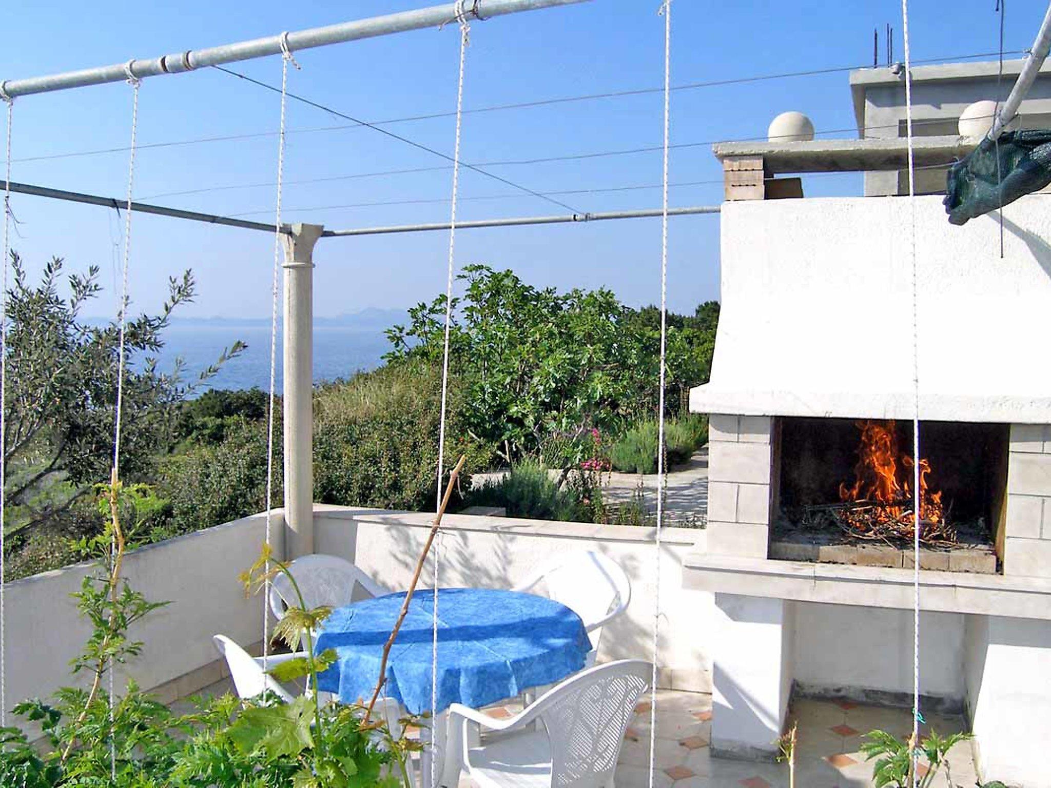 Foto 14 - Apartamento de 1 quarto em Korčula com piscina e vistas do mar