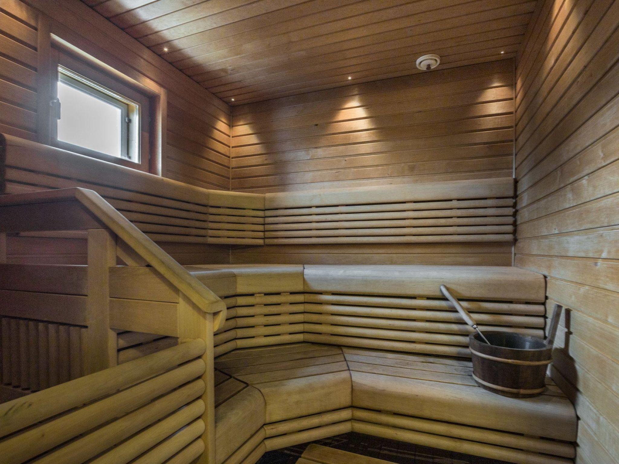 Foto 17 - Casa de 3 habitaciones en Kolari con sauna y vistas a la montaña