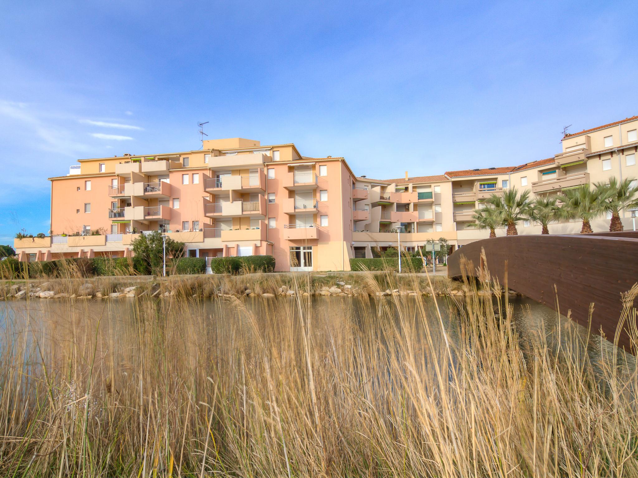 Foto 16 - Apartment mit 2 Schlafzimmern in Le Grau-du-Roi mit schwimmbad und blick aufs meer