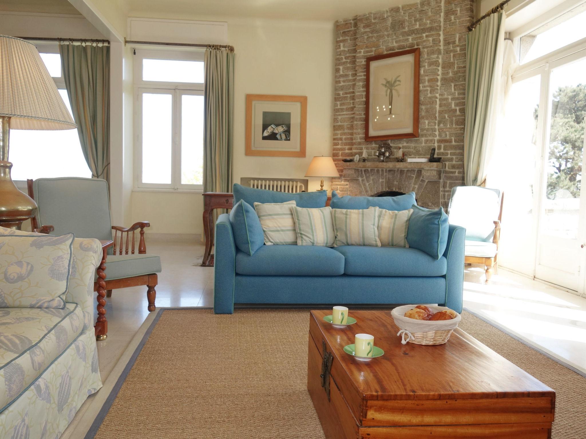 Photo 4 - 3 bedroom House in Dinard with garden and sea view