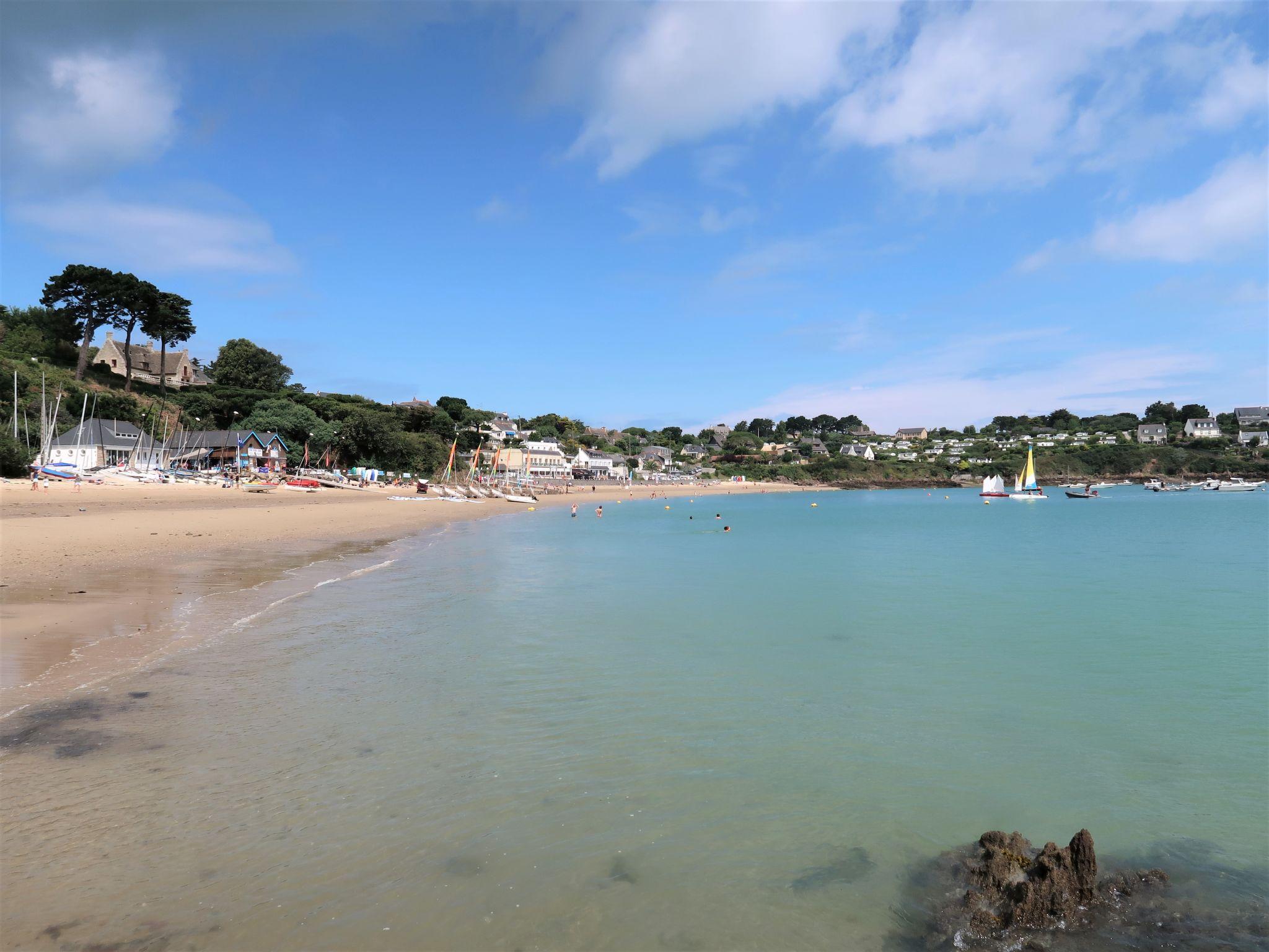 Photo 21 - Maison de 3 chambres à Cancale avec jardin et vues à la mer