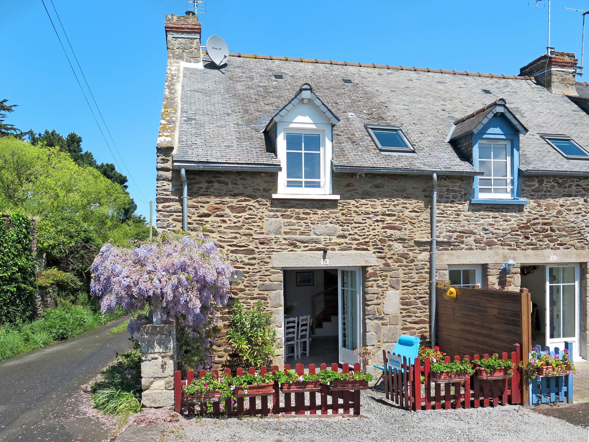 Photo 23 - Maison de 3 chambres à Cancale avec jardin et terrasse